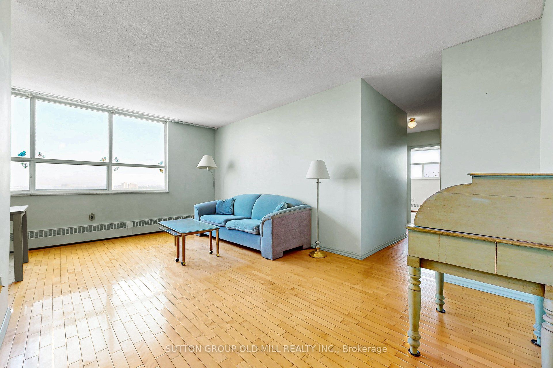 5 Parkway Forest Drive, Toronto, ON M2J 1L2 photo 3