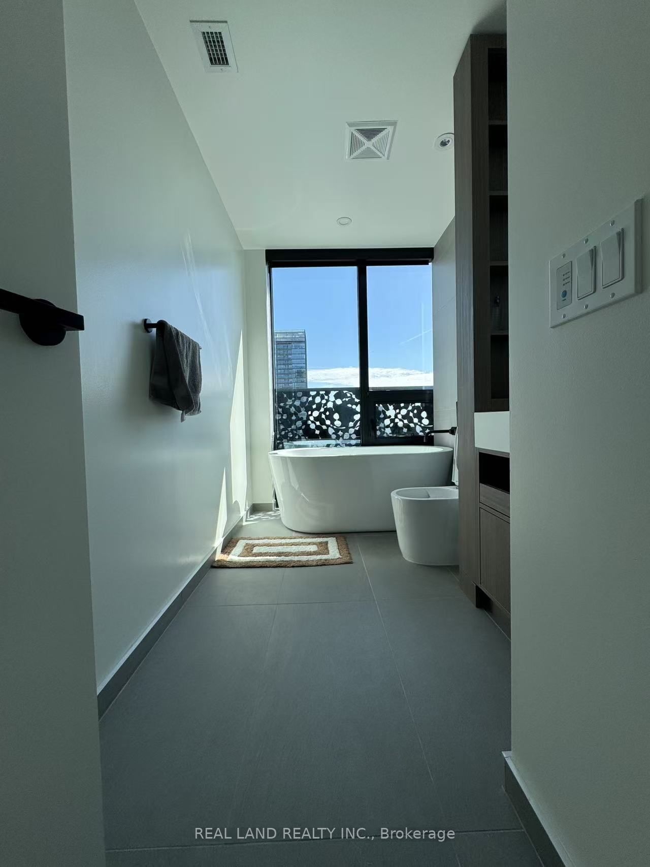 55 CHARLES Street E 3403, Toronto, ON M4Y 0J1 photo 2