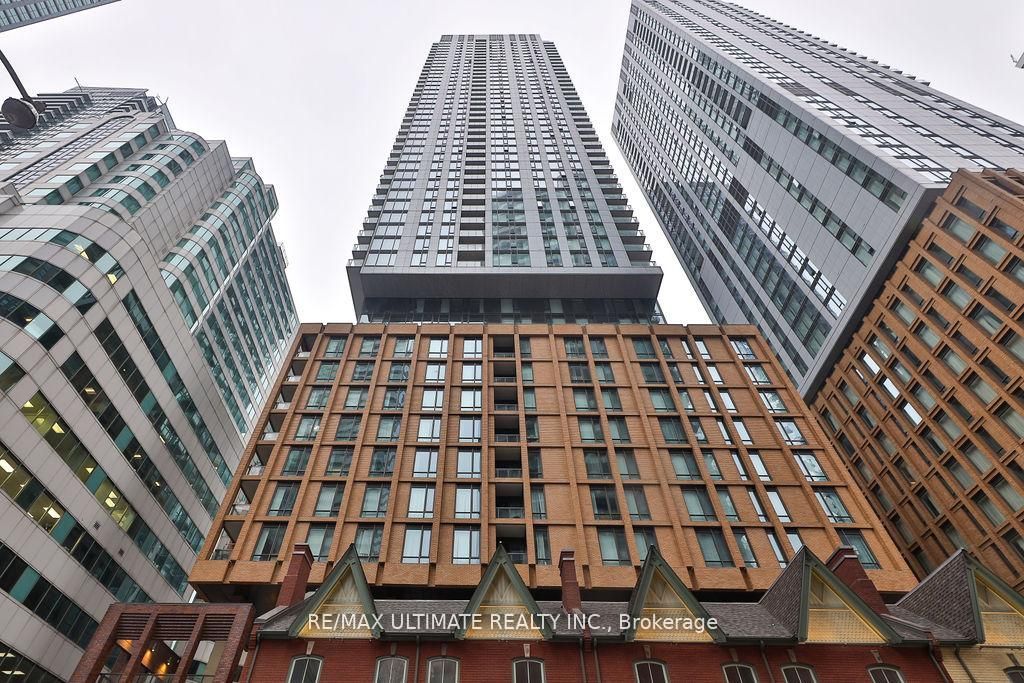8 Widmer Street 515, Toronto, ON M5V 2E7 photo 2