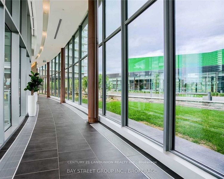 115 Mcmahon Drive 910, Toronto, ON M2K 2X9 photo 2