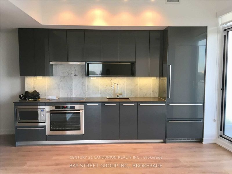115 Mcmahon Drive 910, Toronto, ON M2K 2X9 photo 3