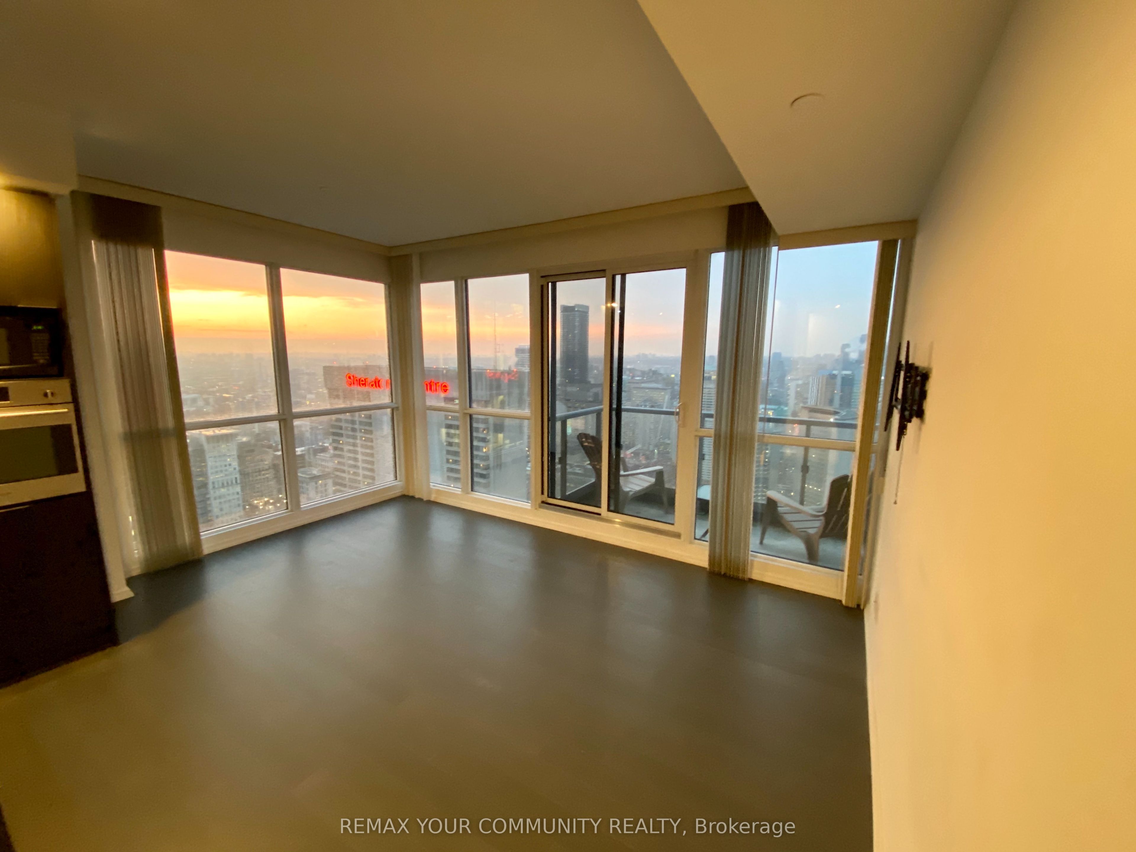 70 Temperance Street 4715, Toronto, ON M5H 4E8