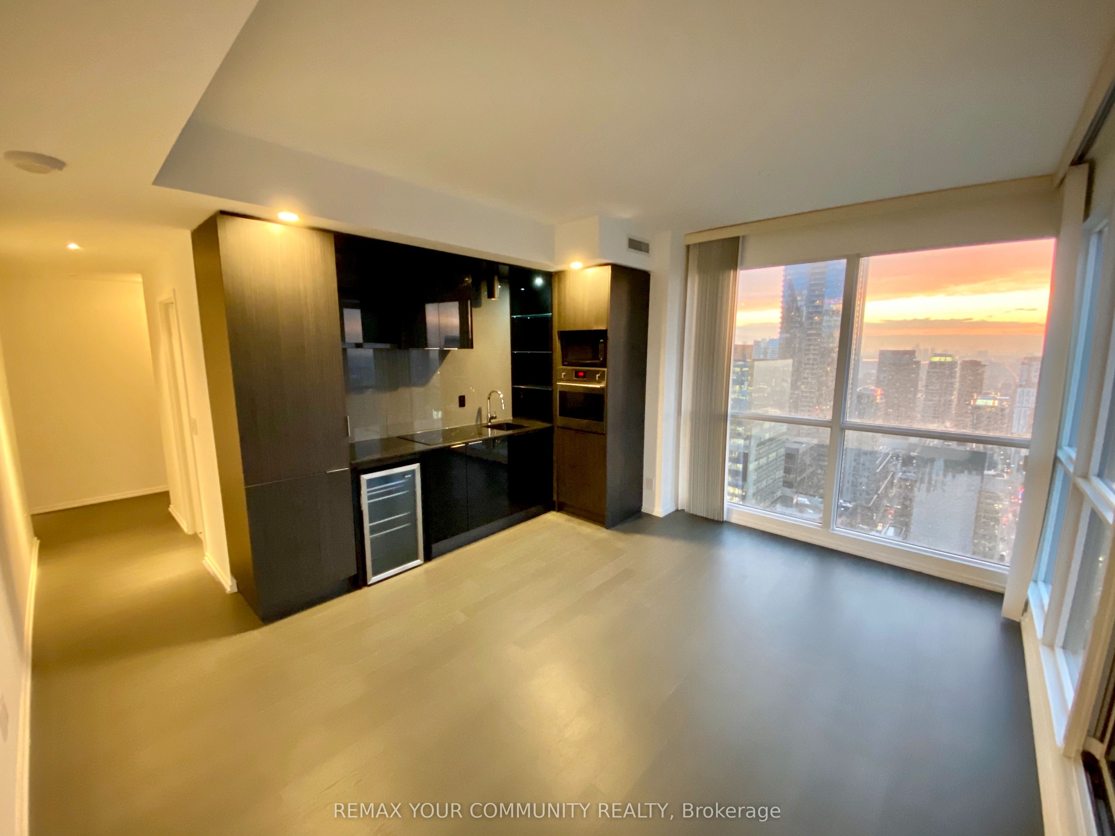 70 Temperance Street 4715, Toronto, ON M5H 4E8 photo 2