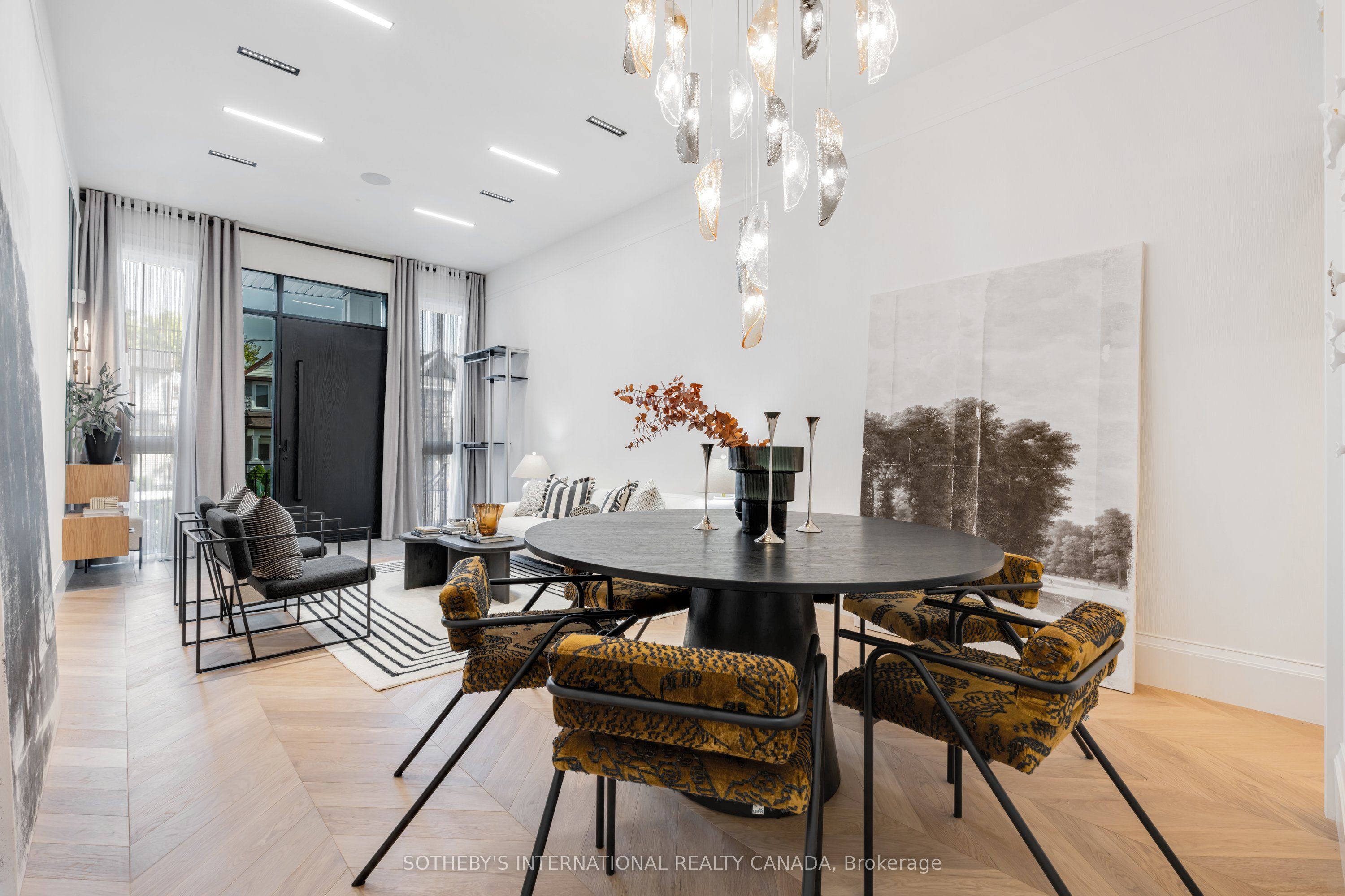 566 Delaware Avenue N, Toronto, ON M6H 2V2 photo 4