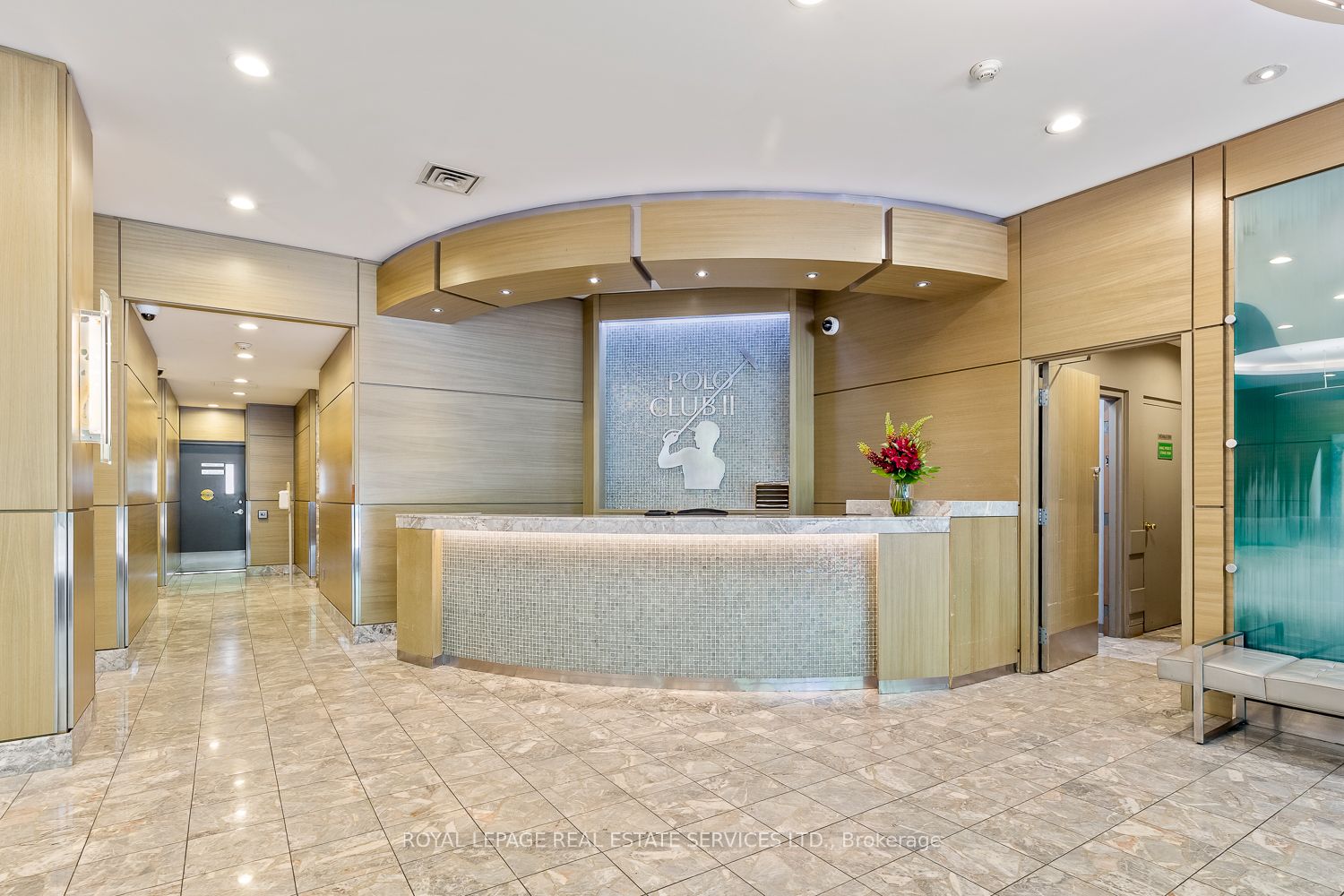 44 St. Joseph Street 1608, Toronto, ON M4Y 2W4 photo 4
