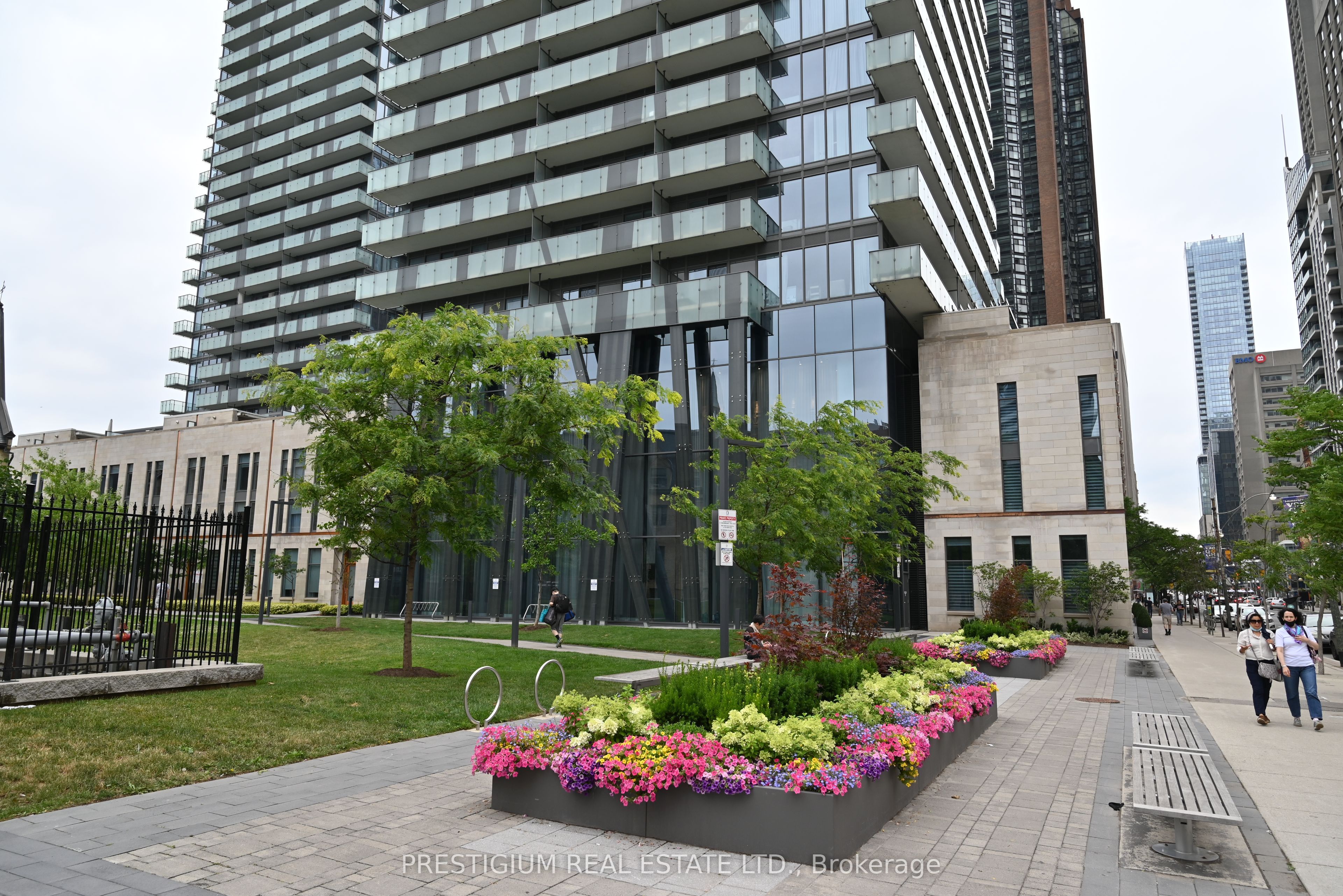 1080 Bay Street 2210, Toronto, ON M5S 0A5 photo 3