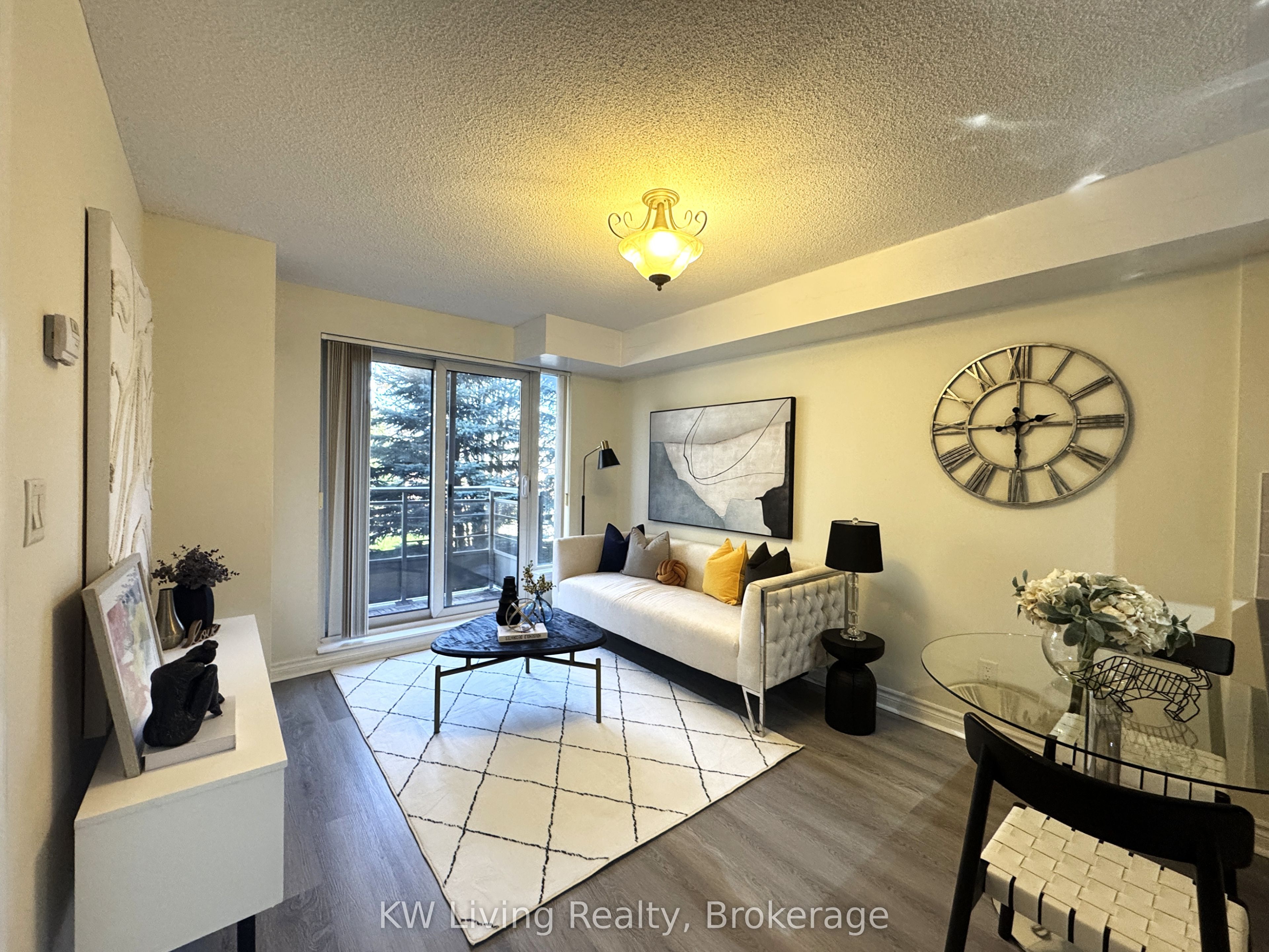19 Barberry Place 204, Toronto, ON M2K 3E3 photo 4