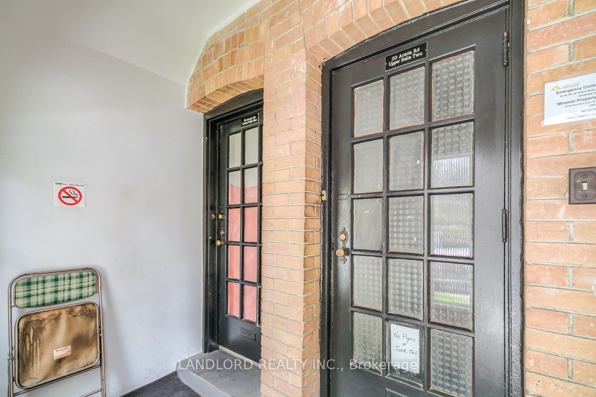 20 Acacia Road Upper, Toronto, ON M4S 2K4 photo 3