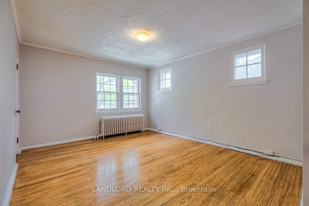 20 Acacia Road Upper, Toronto, ON M4S 2K4 photo 5