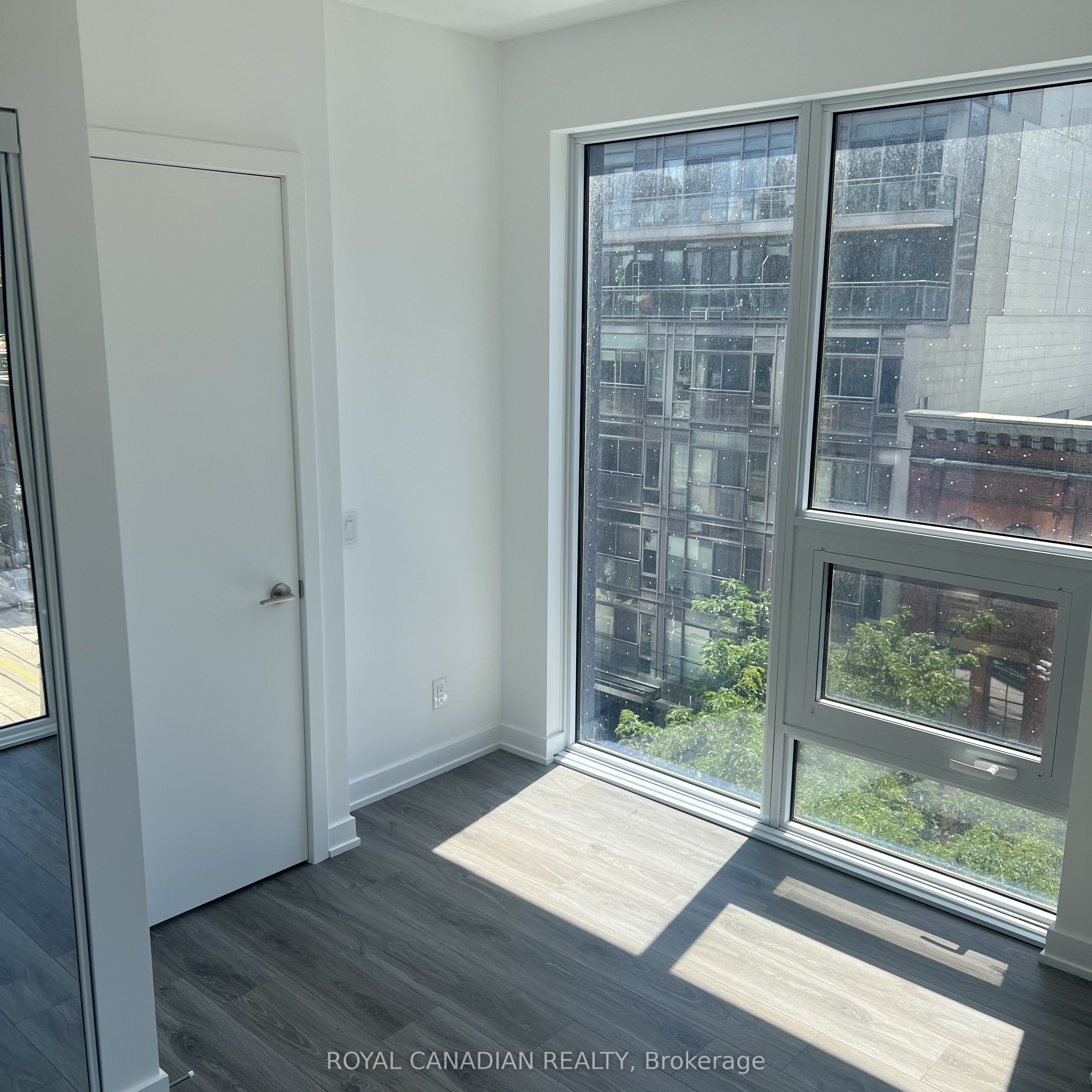 100 Queen Street E 609, Toronto, ON M5C 0B5 photo 4
