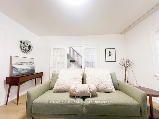 299 Robina Avenue E, Toronto, ON M6C 3Z2 photo 2