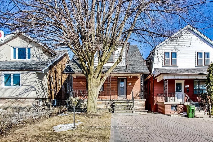 Lower 299 Robina Avenue, Toronto, ON M6C 3Z2 photo 2