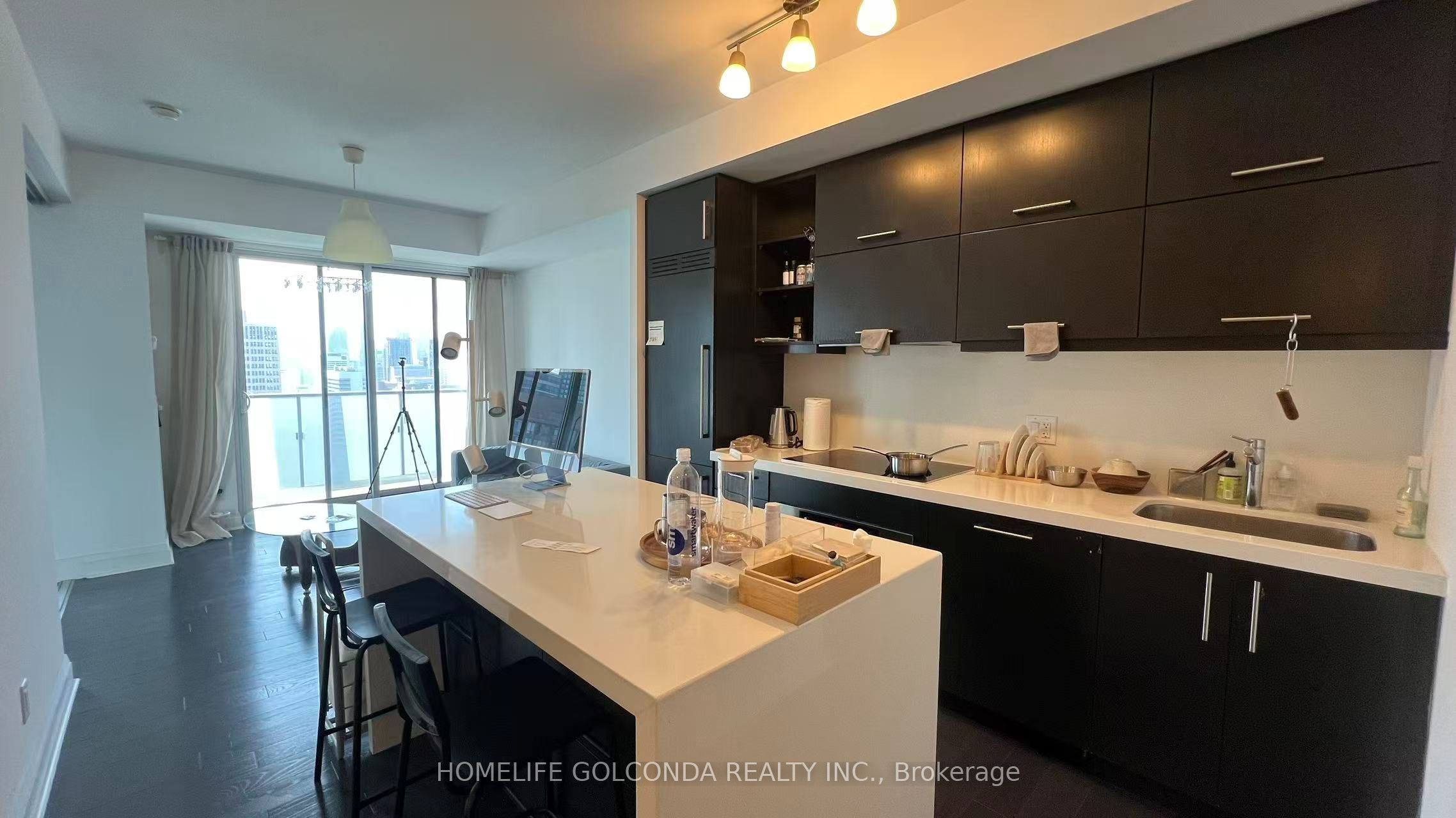 1080 Bay Street 2503, Toronto, ON M5S 0A5 photo 2