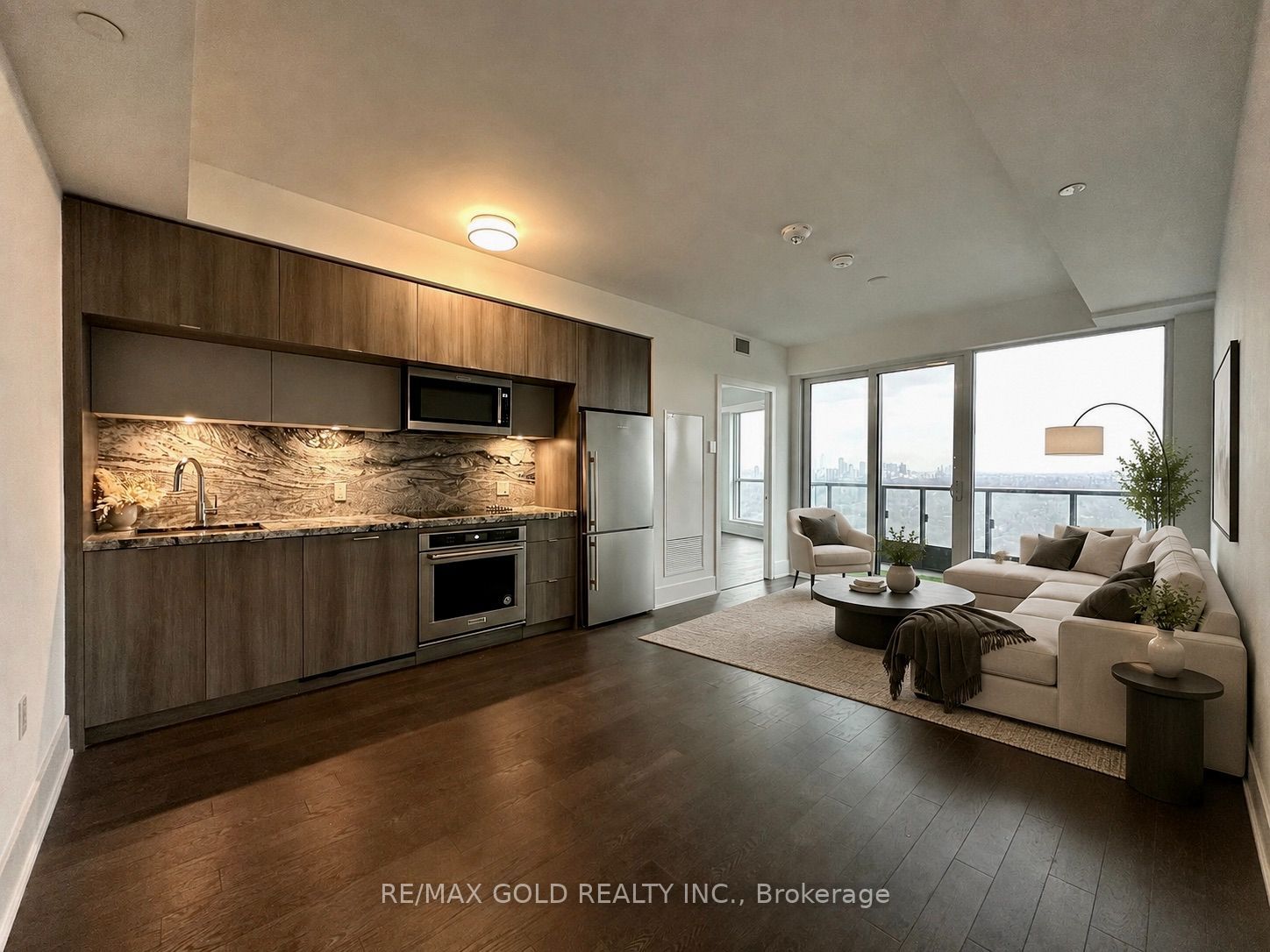 585 Bloor Street 3515, Toronto, ON M4W 0B3 photo 3