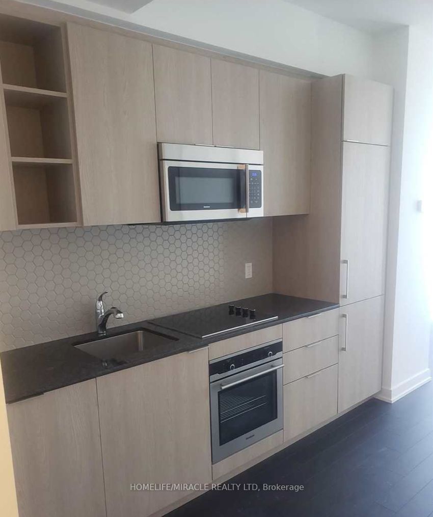 50 Ordnance Street 1104, Toronto, ON M6K 0C9 photo 4
