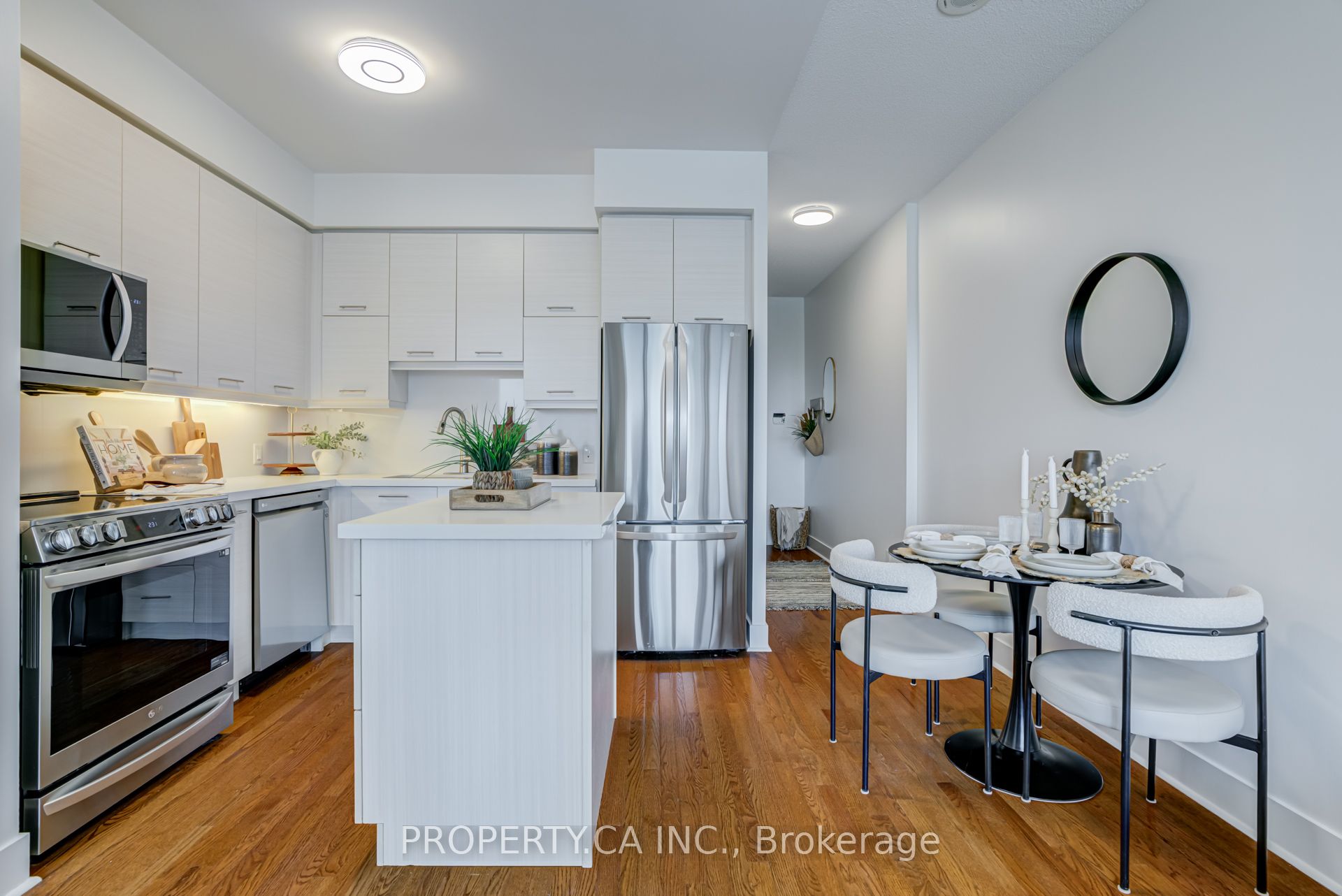 26 Norton Avenue 1111, Toronto, ON M2N 0C6 photo 5