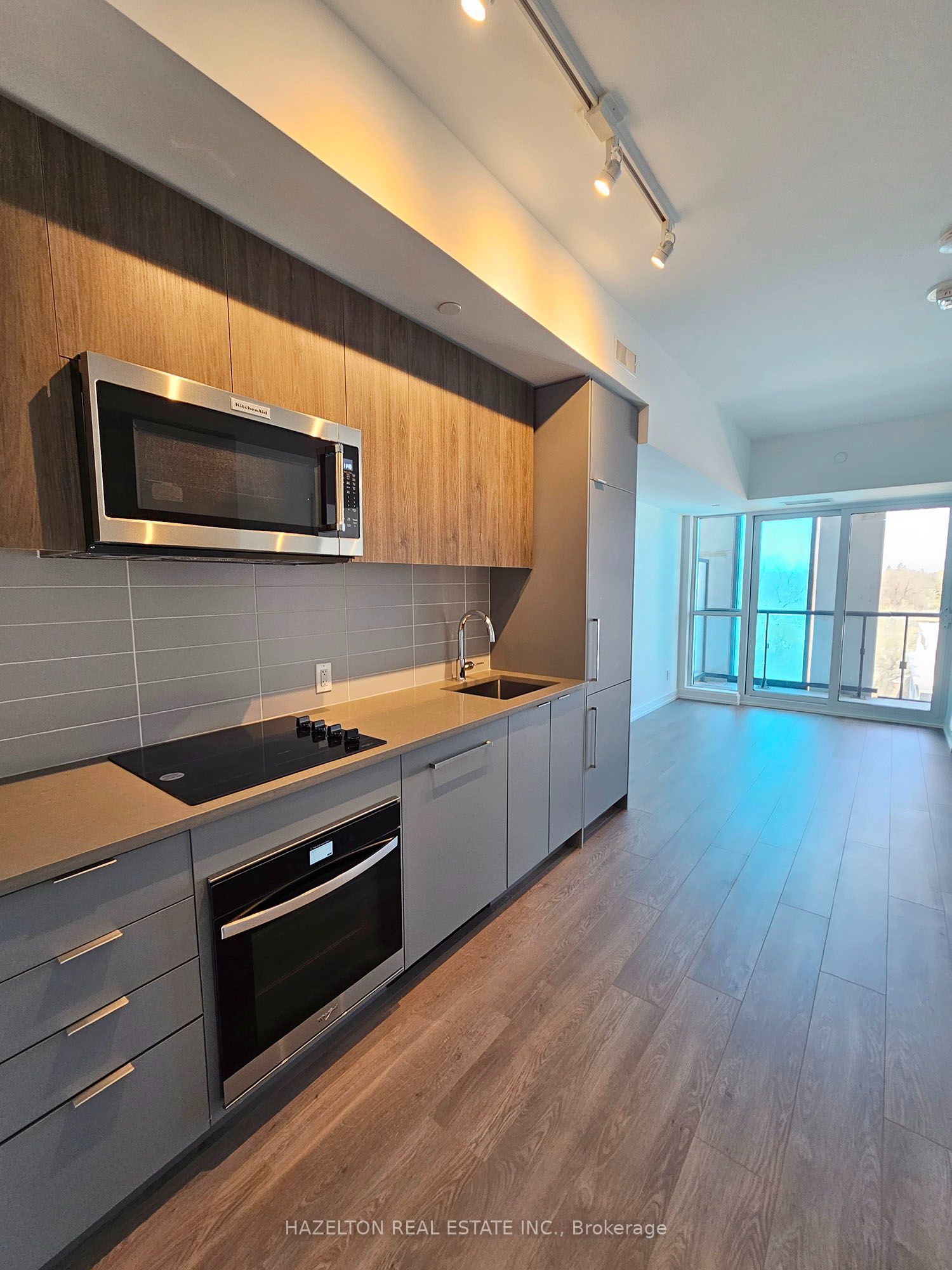 181 Sheppard Avenue E 504, Toronto, ON M2N 3A6 photo 4
