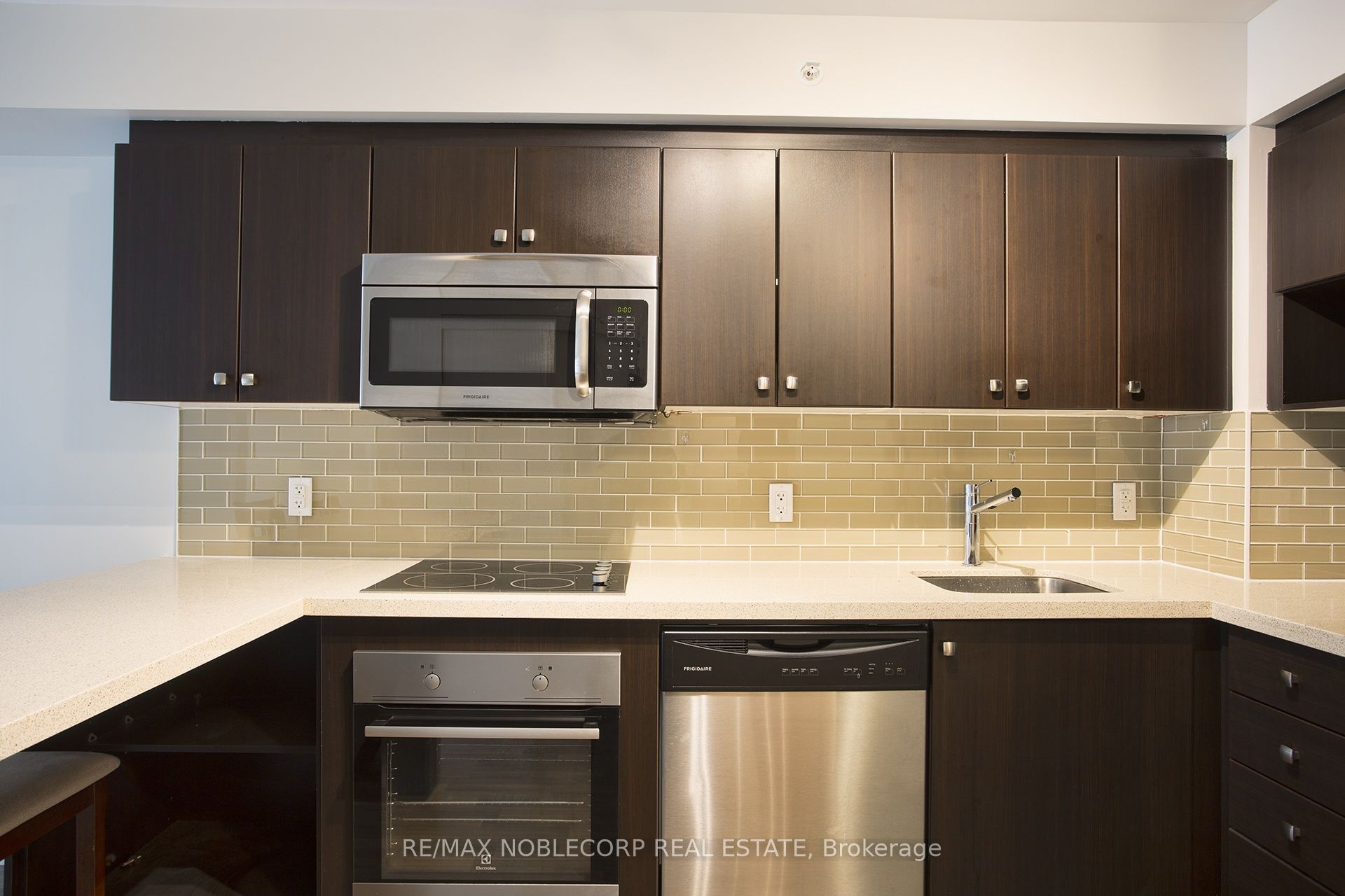 565 Wilson Avenue 319W, Toronto, ON M3H 0C6 photo 5
