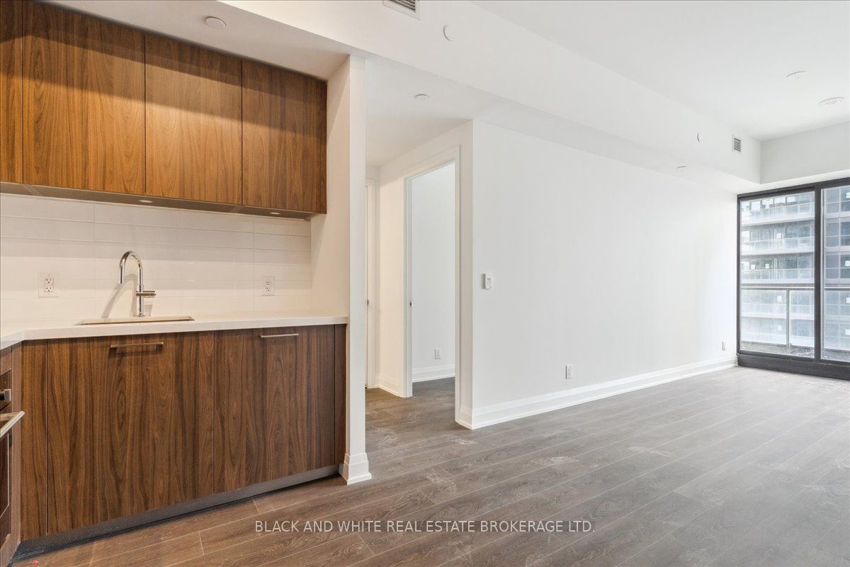 33 Frederick Todd Way 1111, Toronto, ON M4G 0C9 photo 5