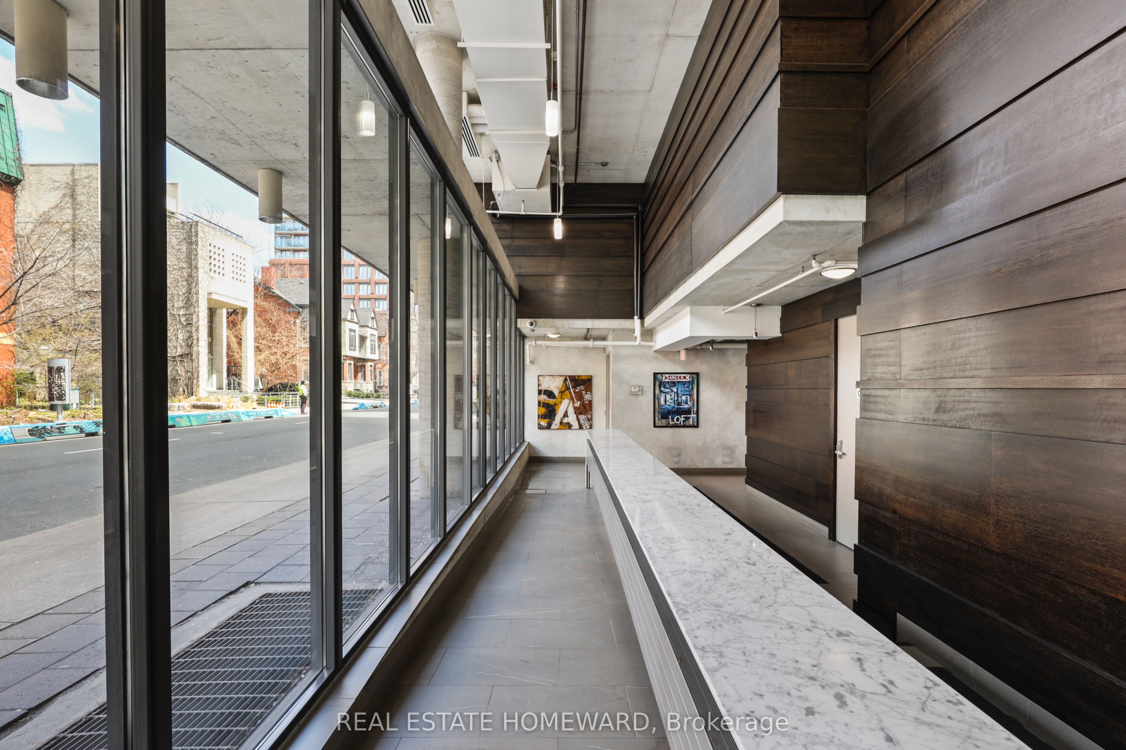 533 Richmond Street W 704, Toronto, ON M5V 3Y1 photo 3