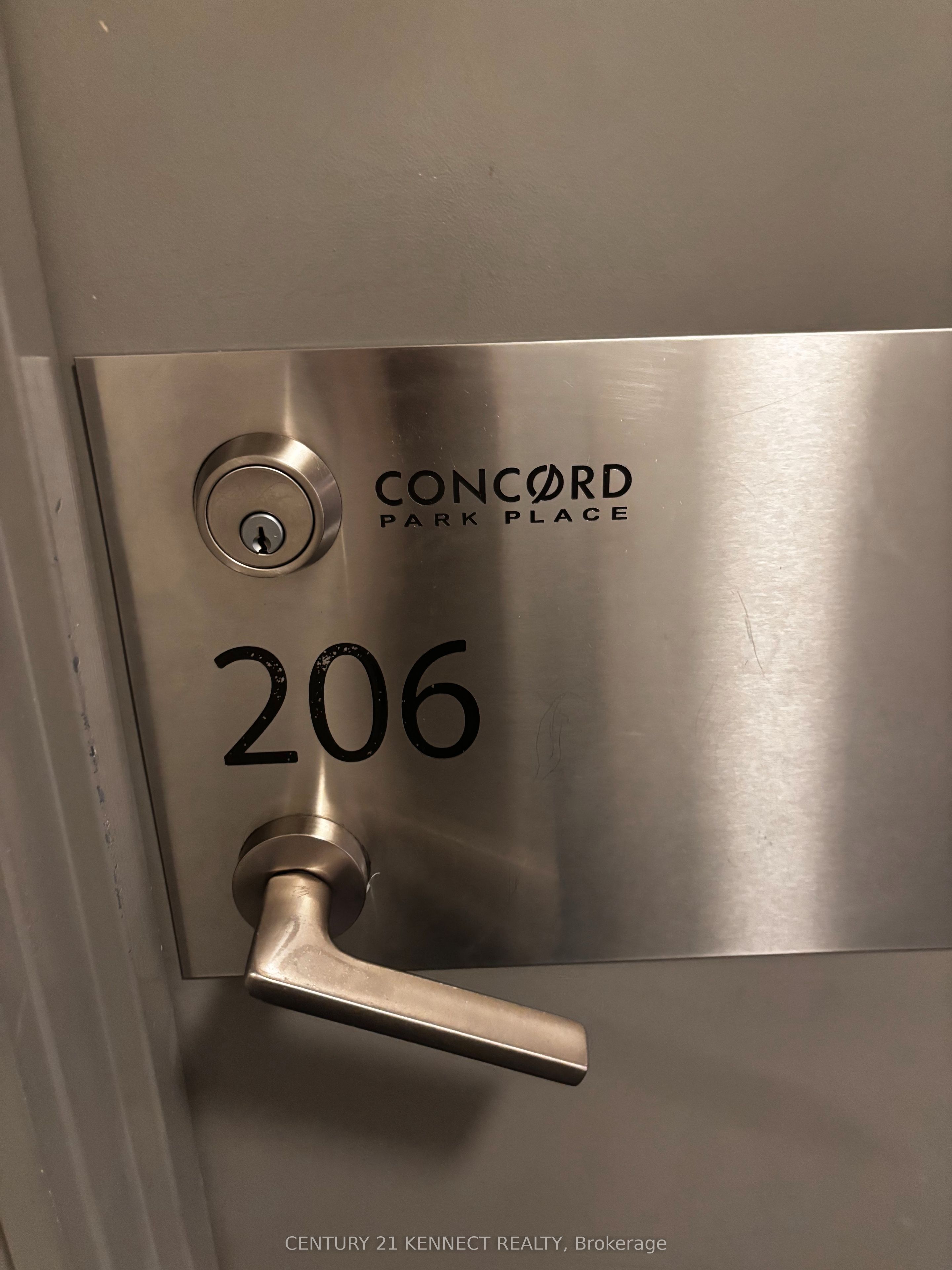 19 Singer Court 206, Toronto, ON M2K 0B2 photo 2