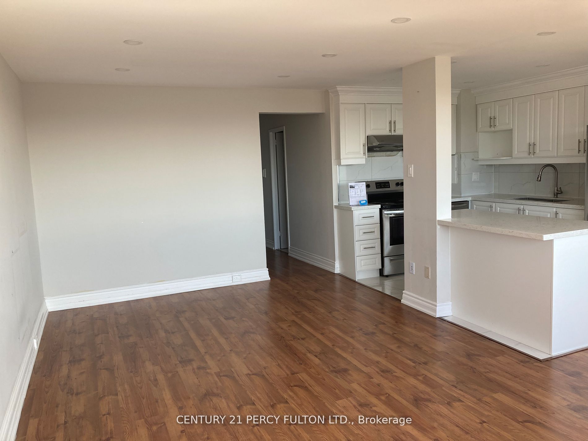 10 Sunny Glen Way 1904, Toronto, ON M3C 2Z3 photo 4