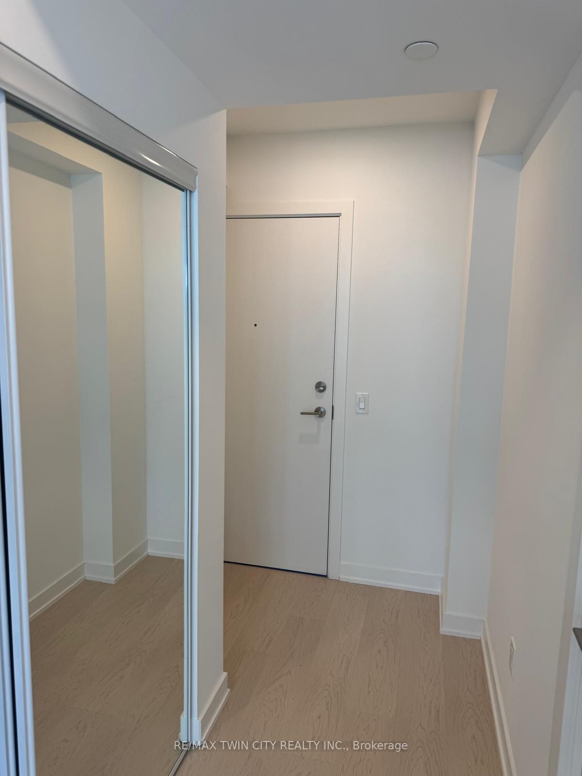 252 Church Street 5307, Toronto, ON M5B 0E6 photo 4