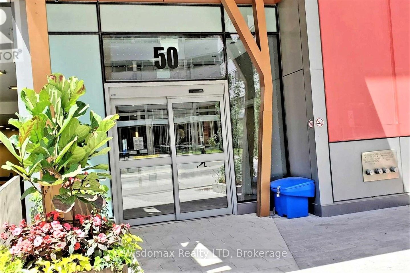 50 WELLESLEY Street E 2106, Toronto, ON M4Y 0C8 photo 2