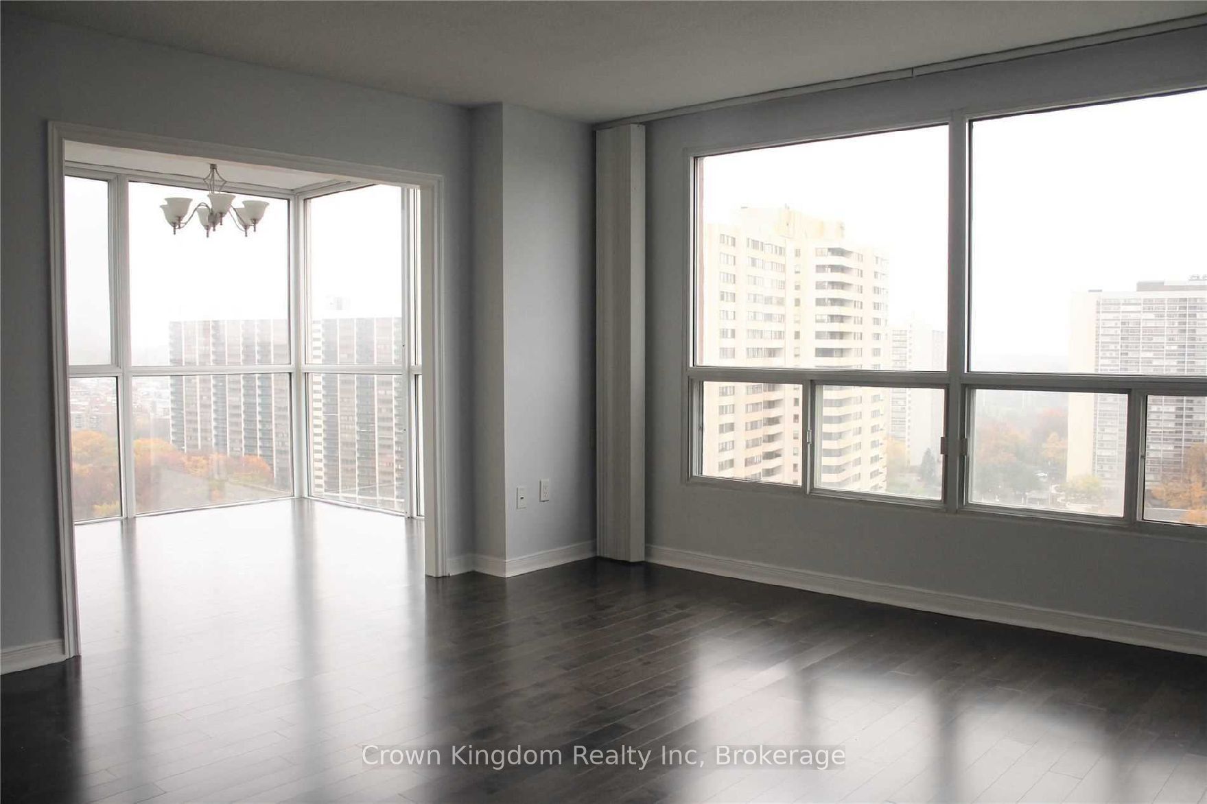 5 Concorde Place 1801, Toronto, ON M3C 3M8 photo 5