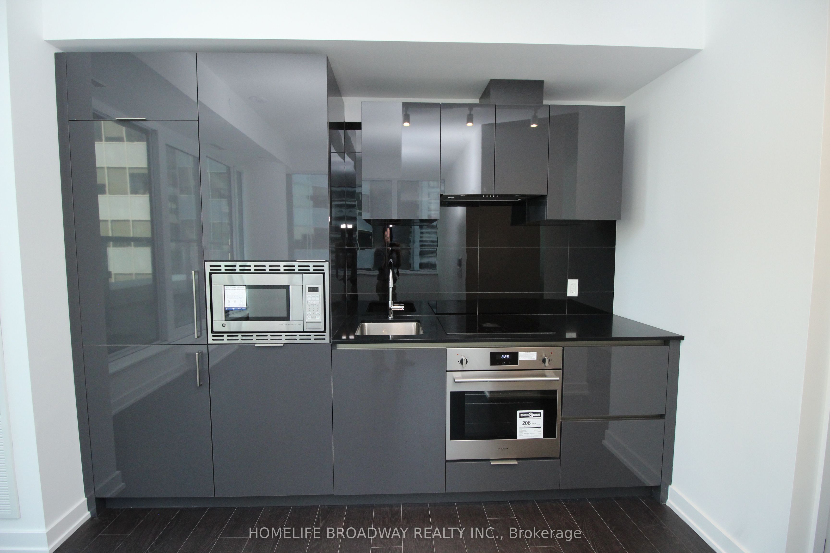 238 Simcoe Street 1204, Toronto, ON M5T 0E2 photo 5