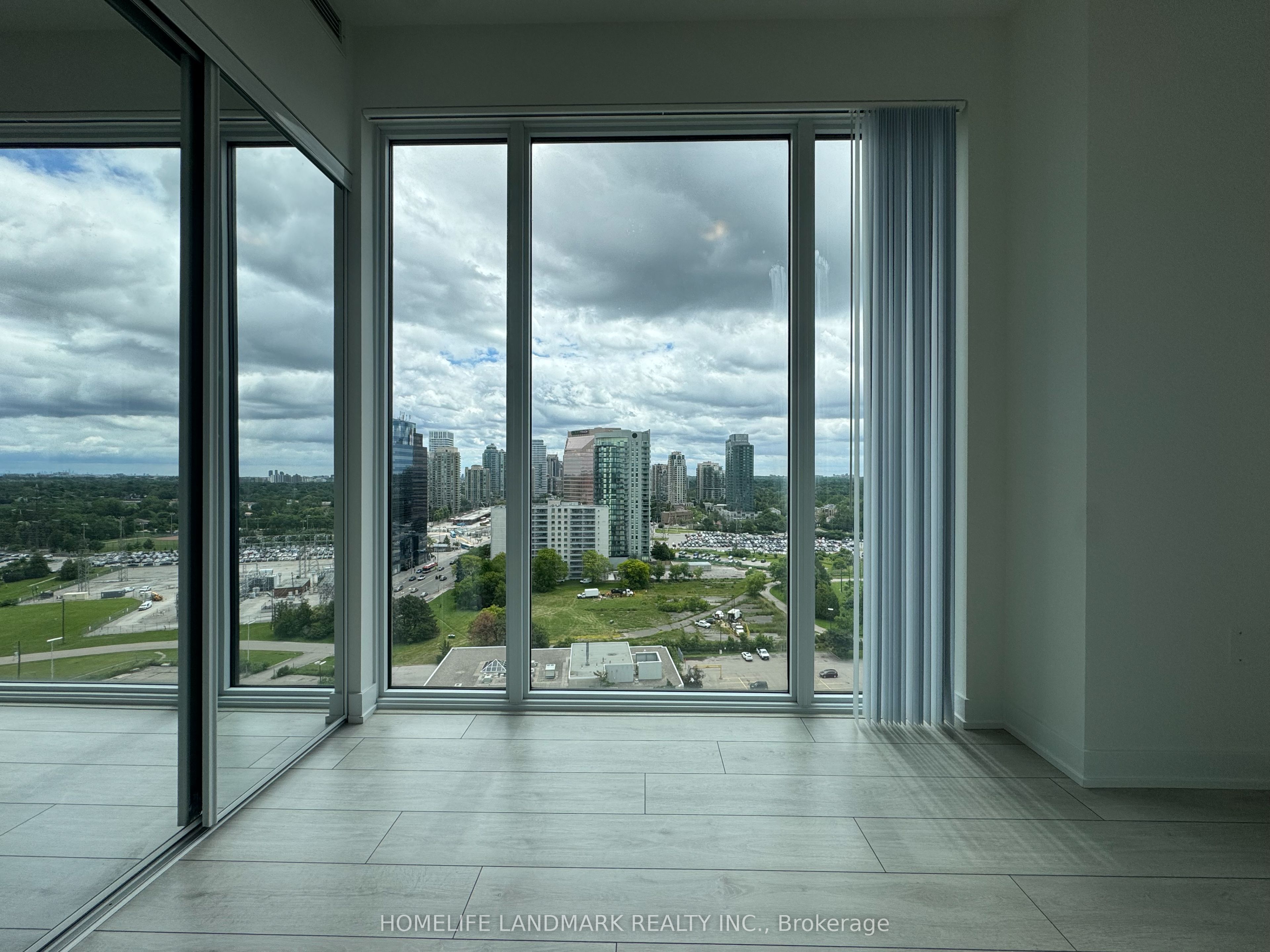 5858 Yonge Street 1823, Toronto, ON M2M 0C6 photo 5