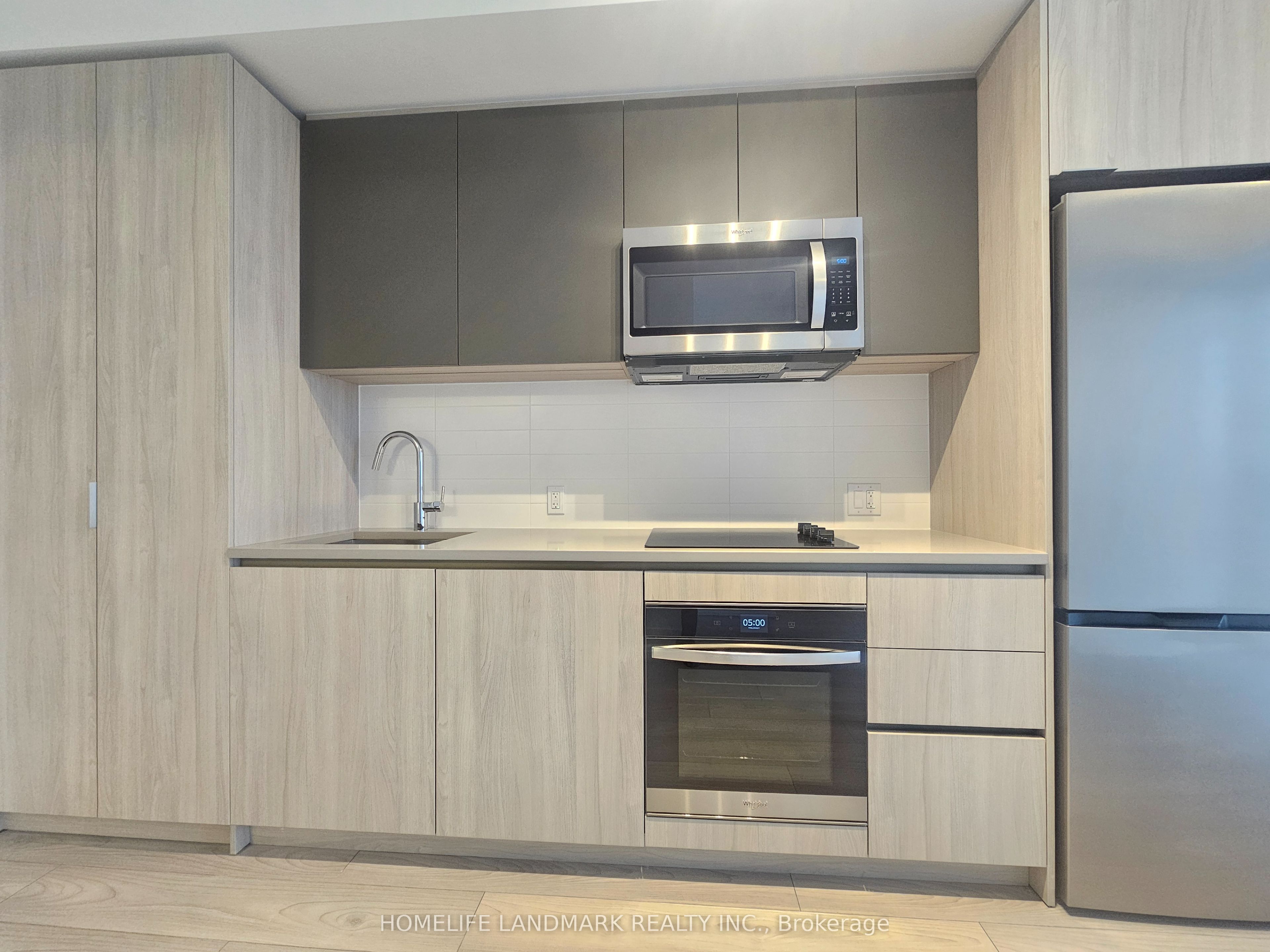 5858 YONGE Street 2123, Toronto, ON M2M 3T3 photo 2