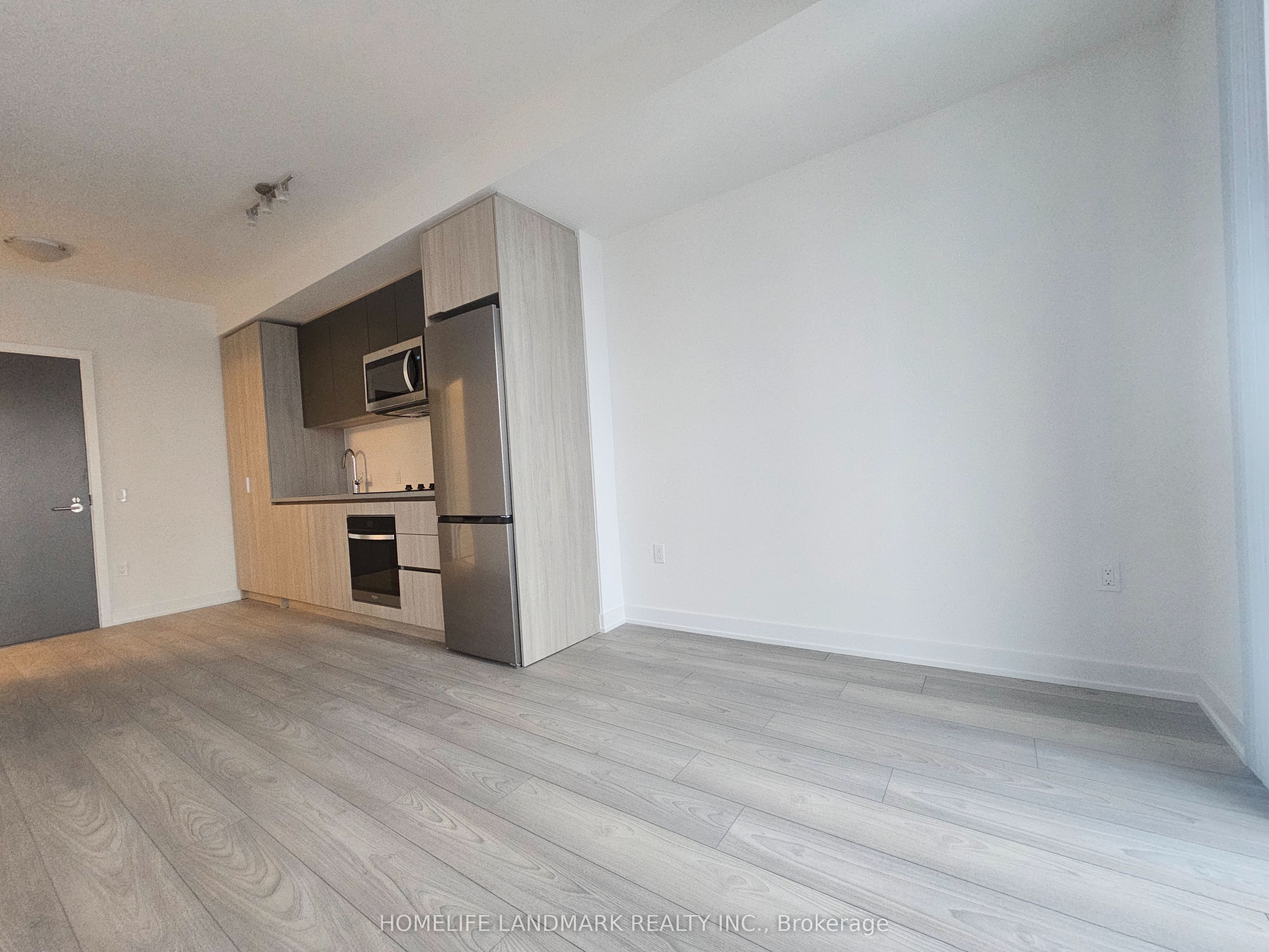5858 YONGE Street 2123, Toronto, ON M2M 3T3 photo 3