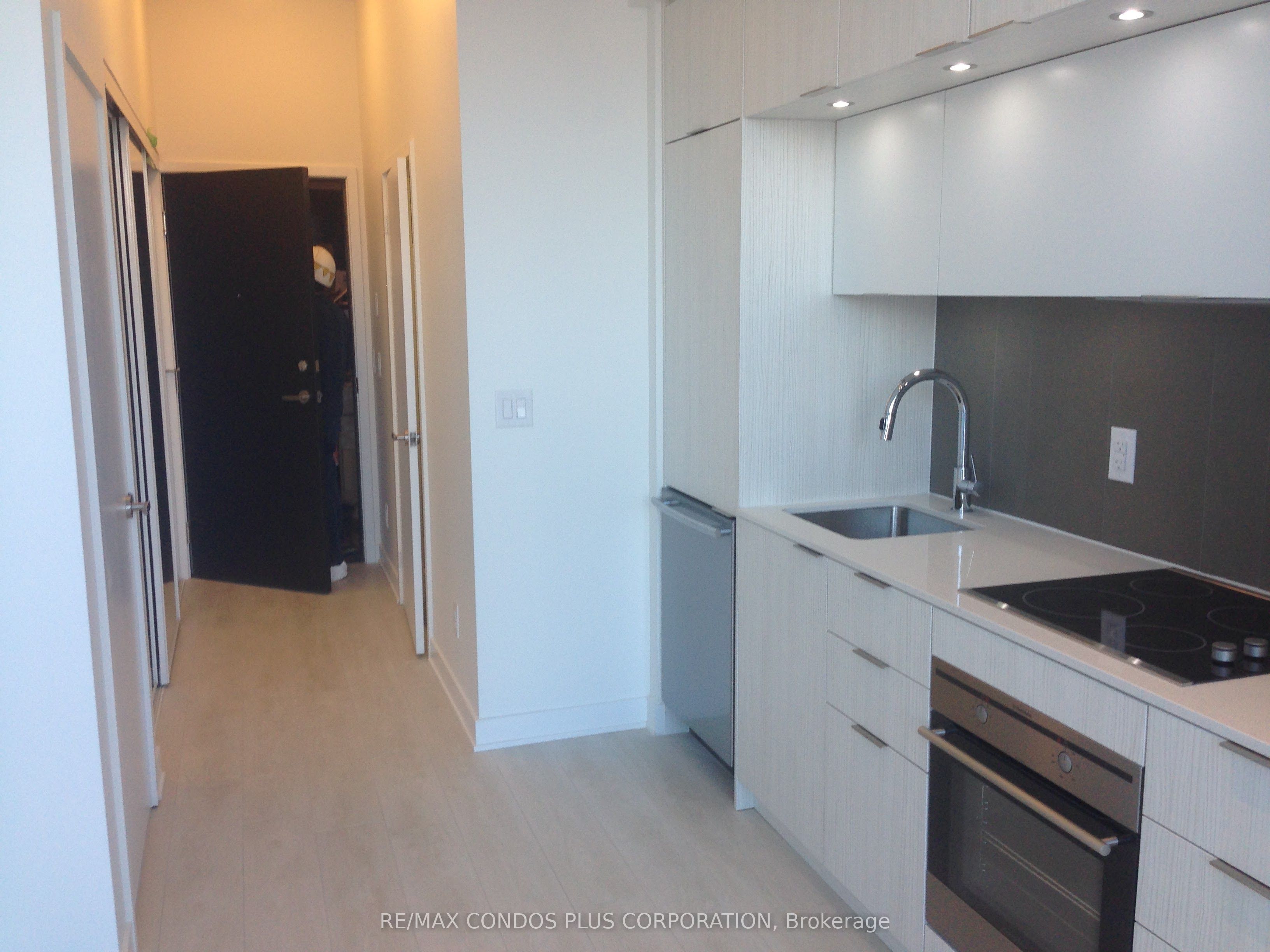 170 Sumach Street 426, Toronto, ON M5A 0C3 photo 2