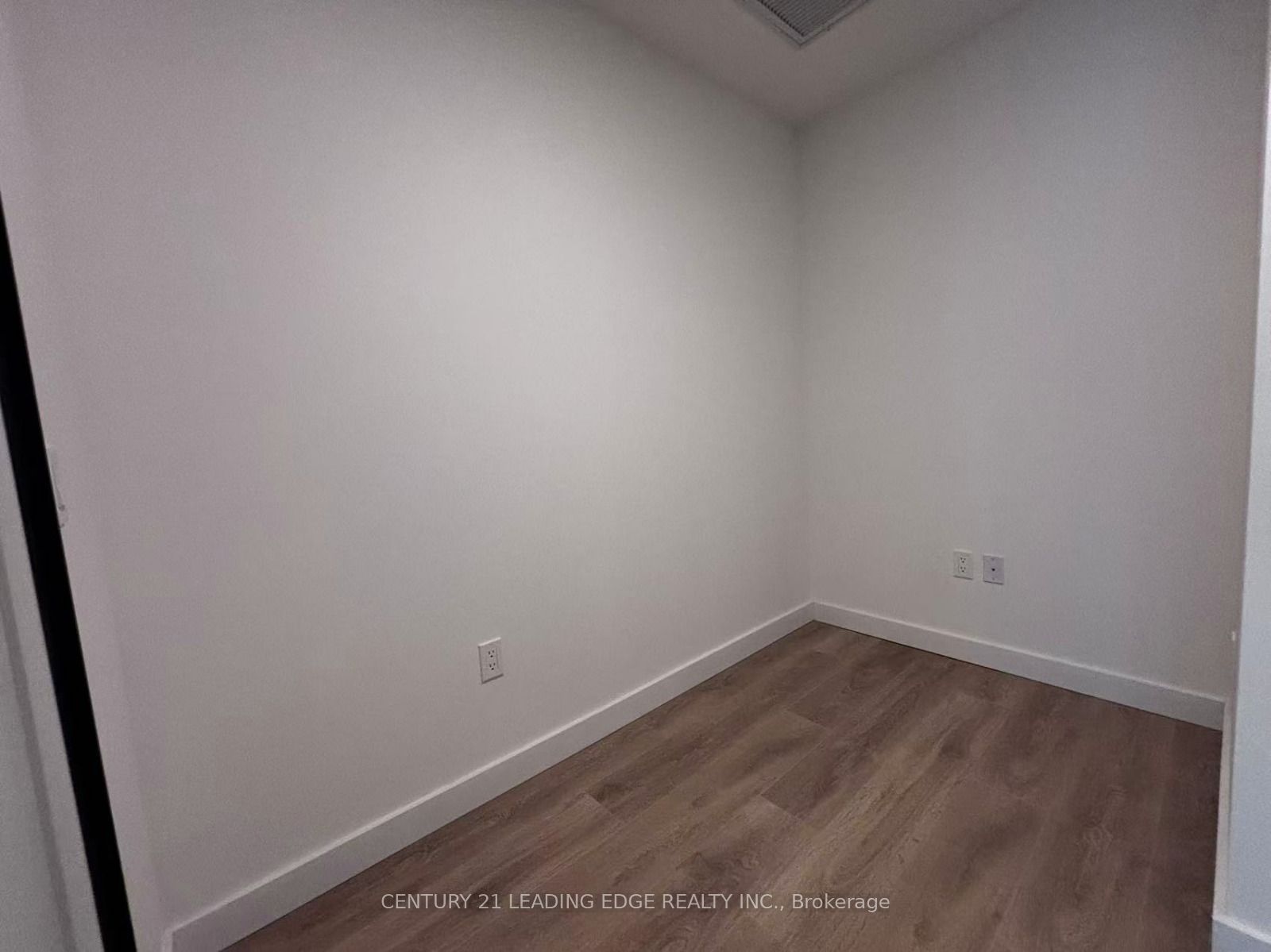 3 Concord Cityplace Way 2506, Toronto, ON M5V 0X4 photo 5