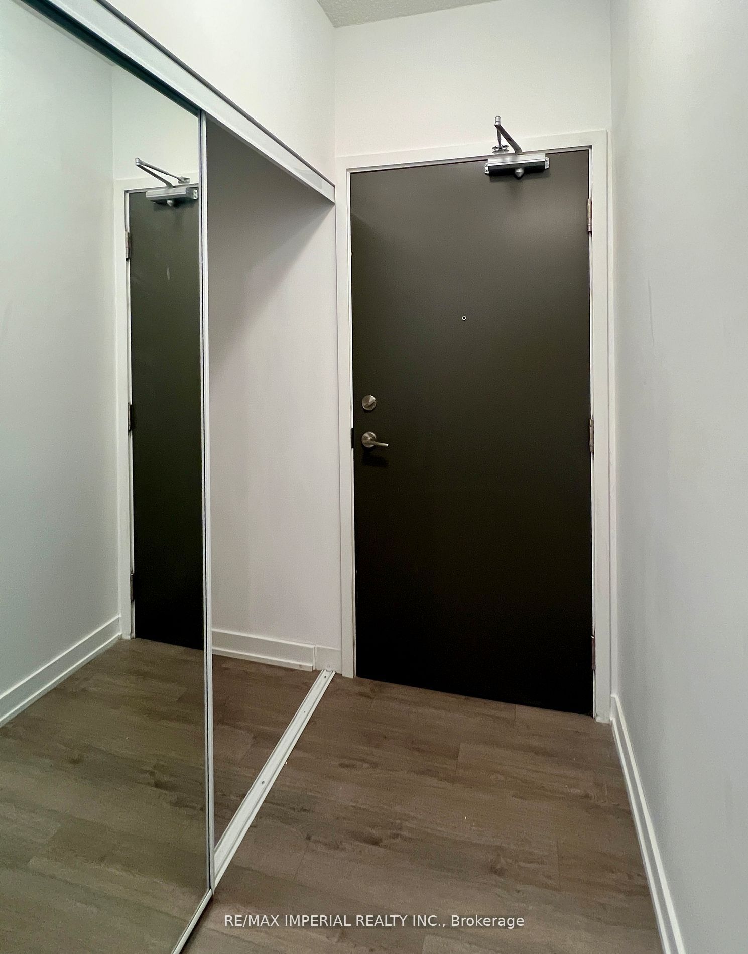 5180 Yonge Street 2311, Toronto, ON M2N 0K5 photo 4