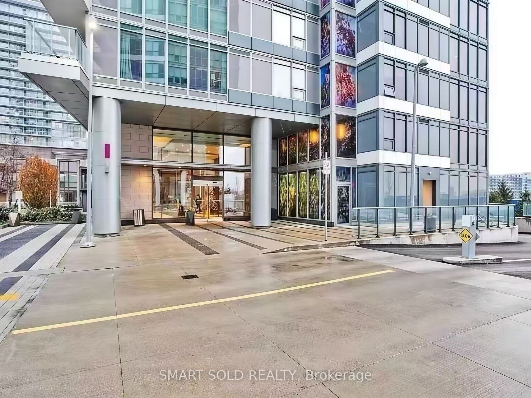 121 Mcmahon Drive 3208, Toronto, ON M2K 0C1 photo 2