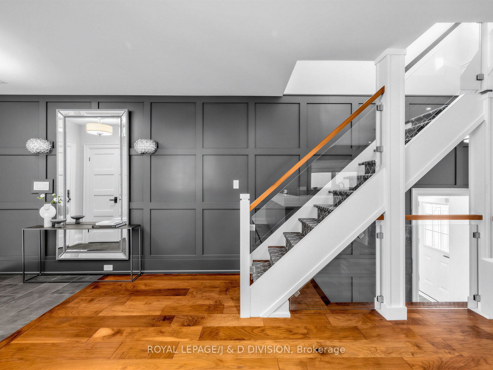 146 Glenvale Boulevard, Toronto, ON M4G 2W3 photo 4