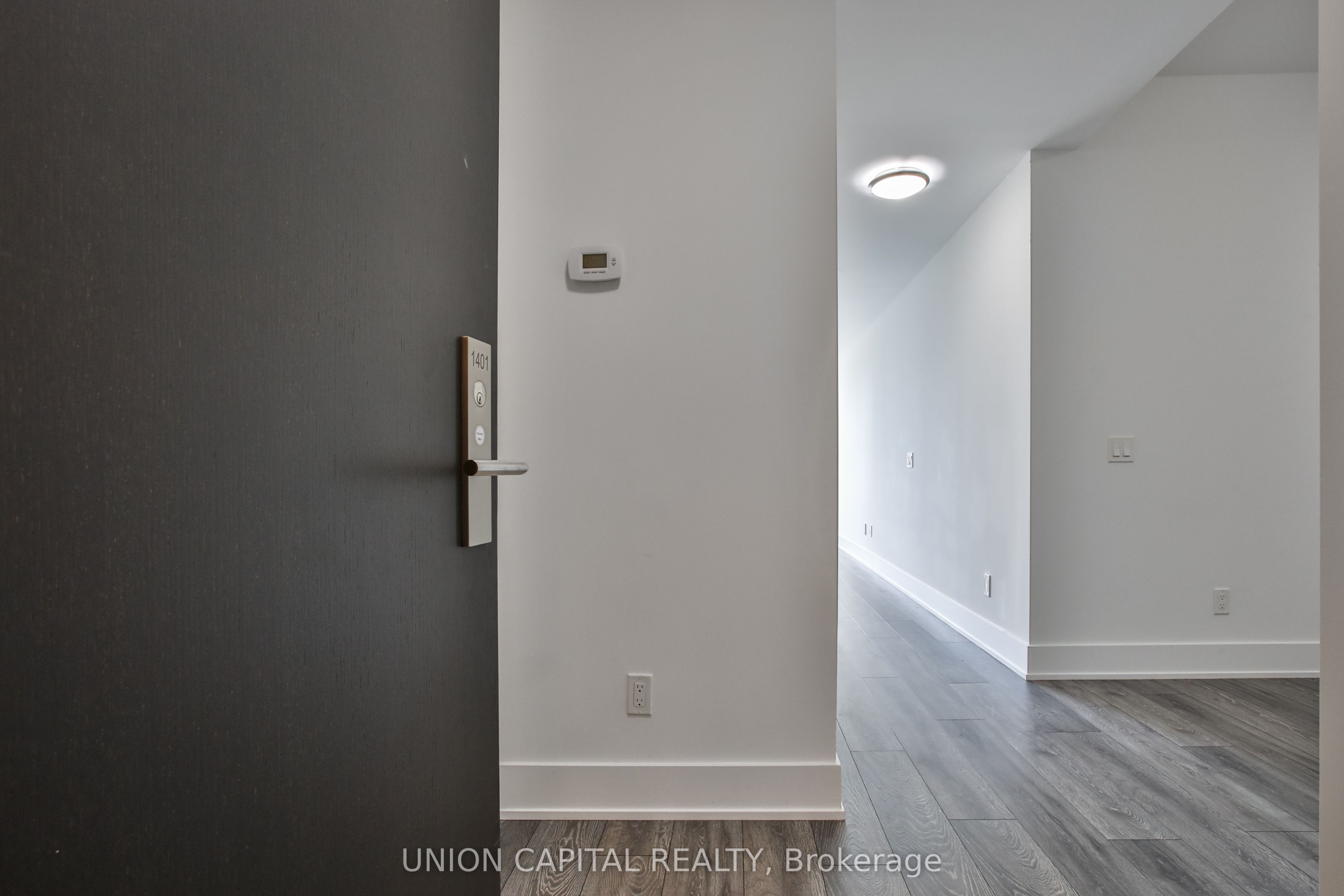 403 Church Street 1401, Toronto, ON M4Y 0C9 photo 4