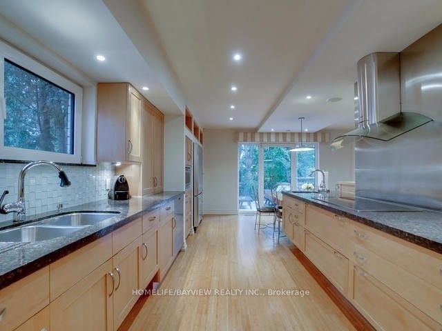 45 Aldershot Crescent, Toronto, ON M2P 1L7 photo 5