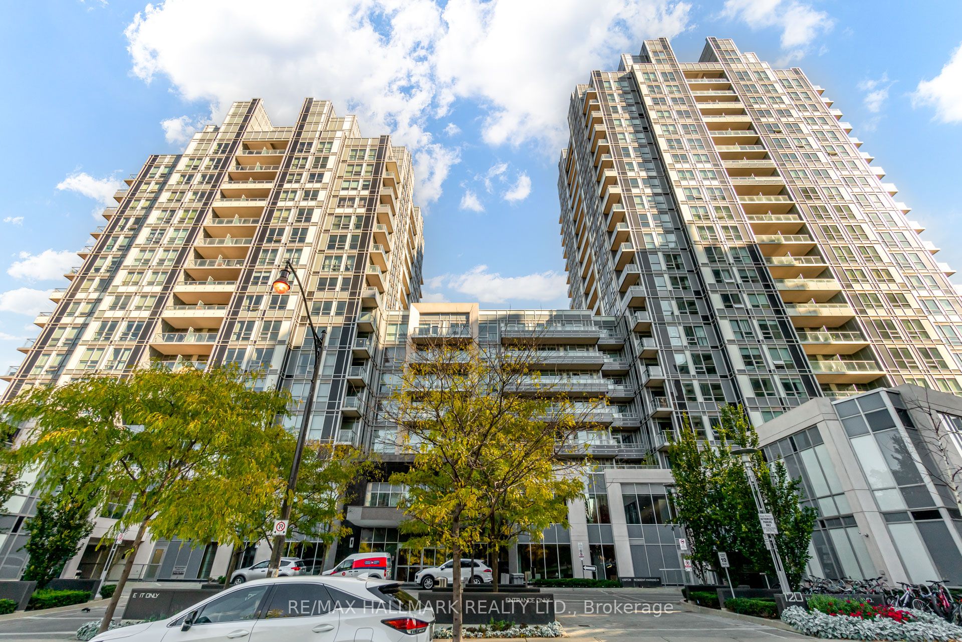 120 Harrison Garden Boulevard 807, Toronto, ON M2N 0H1