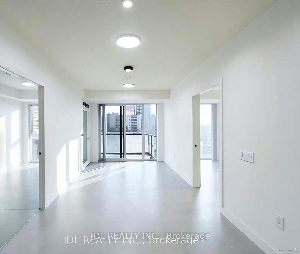 5858 Yonge St Street #321 Two Bedrooms, Toronto, ON M2M 0C6 photo 4