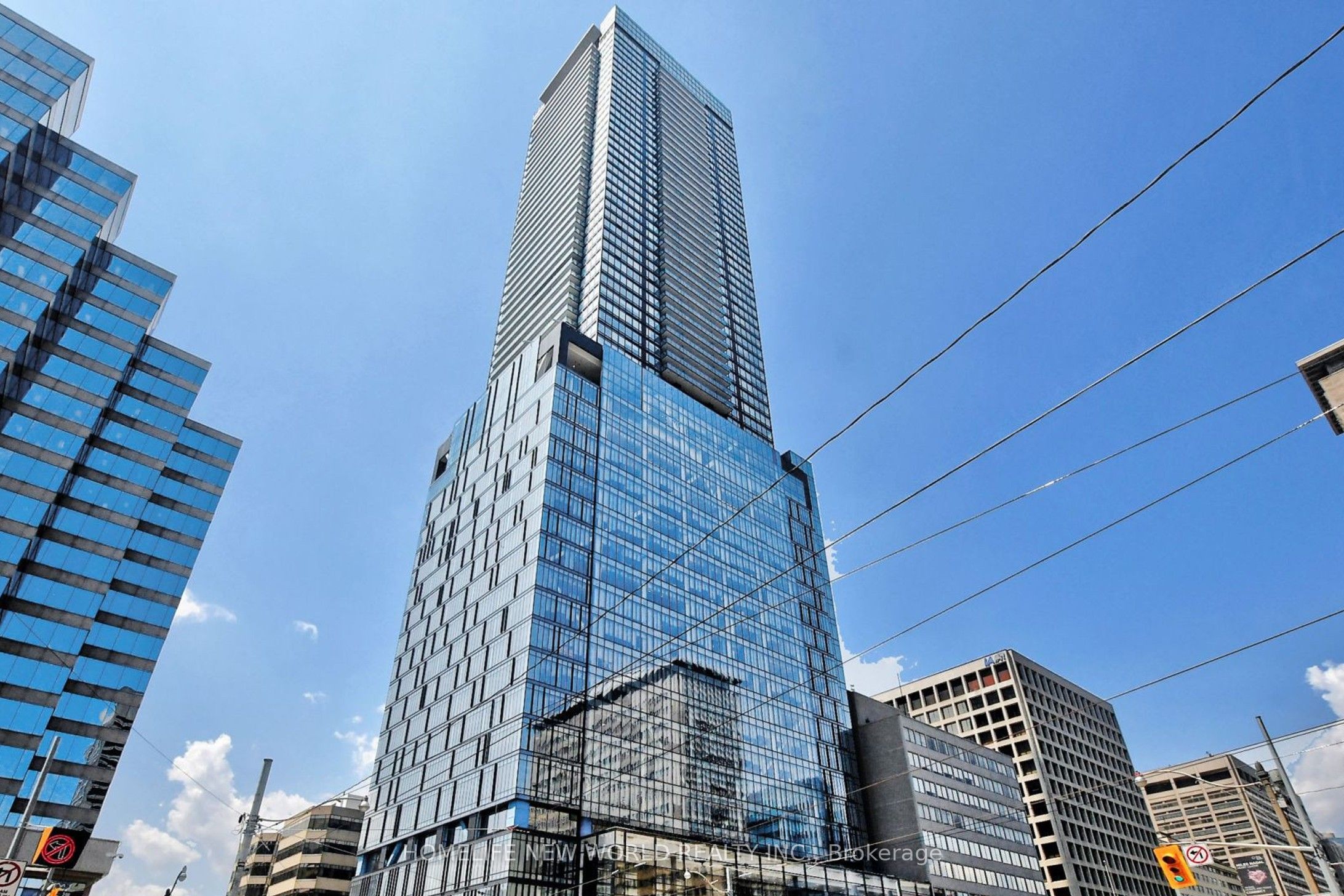488 University Avenue 4501, Toronto, ON M5G 0C1 photo 2
