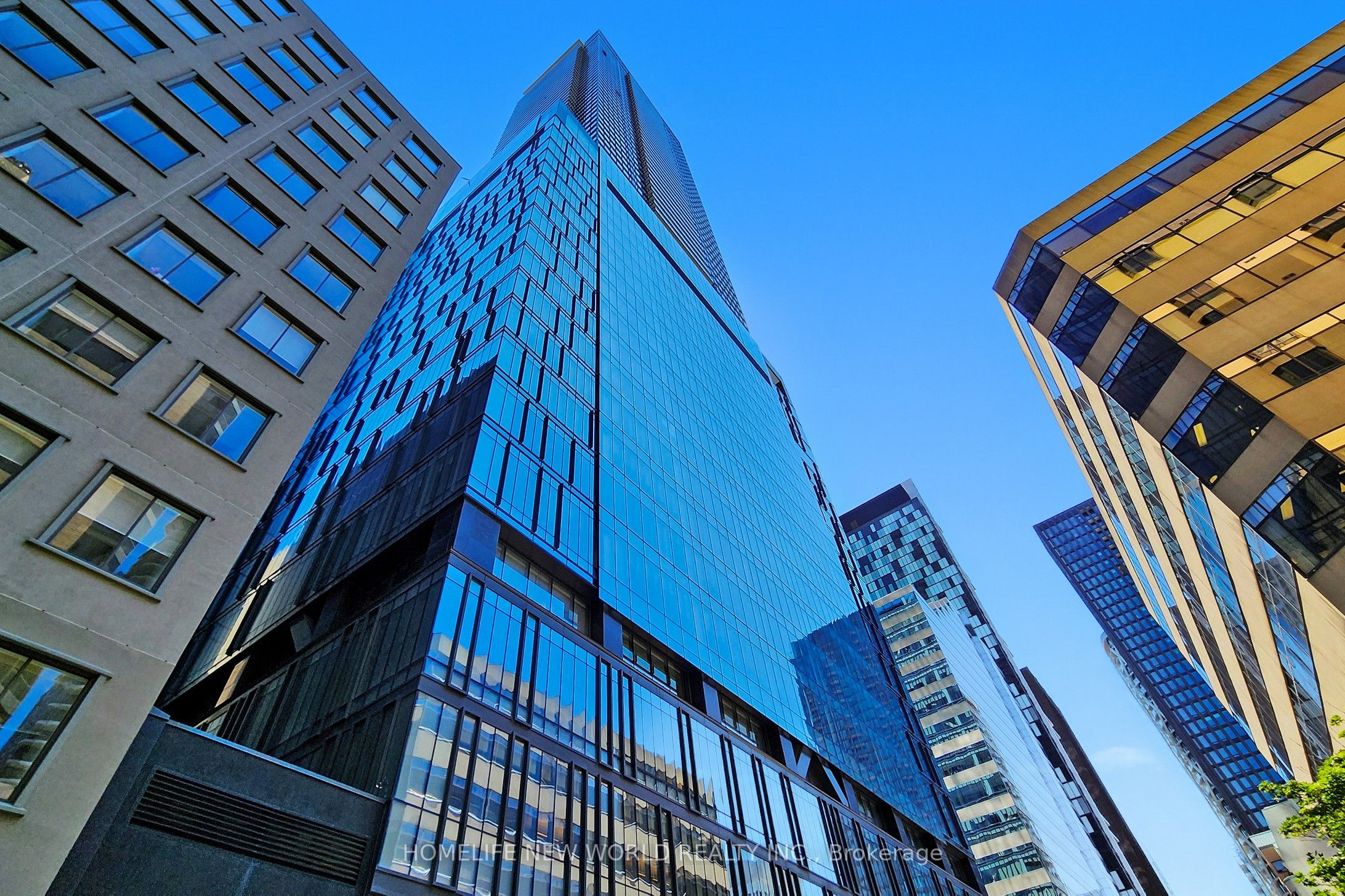 488 University Avenue 4501, Toronto, ON M5G 0C1 photo 3