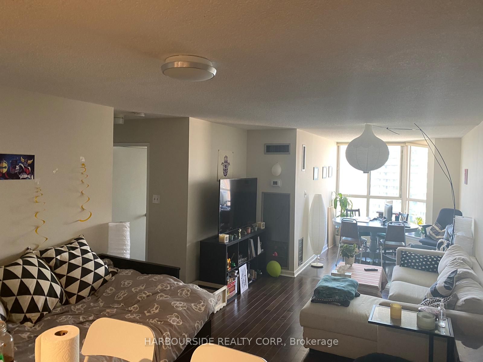 44 St Joseph Street 2701, Toronto, ON M4Y 2W4