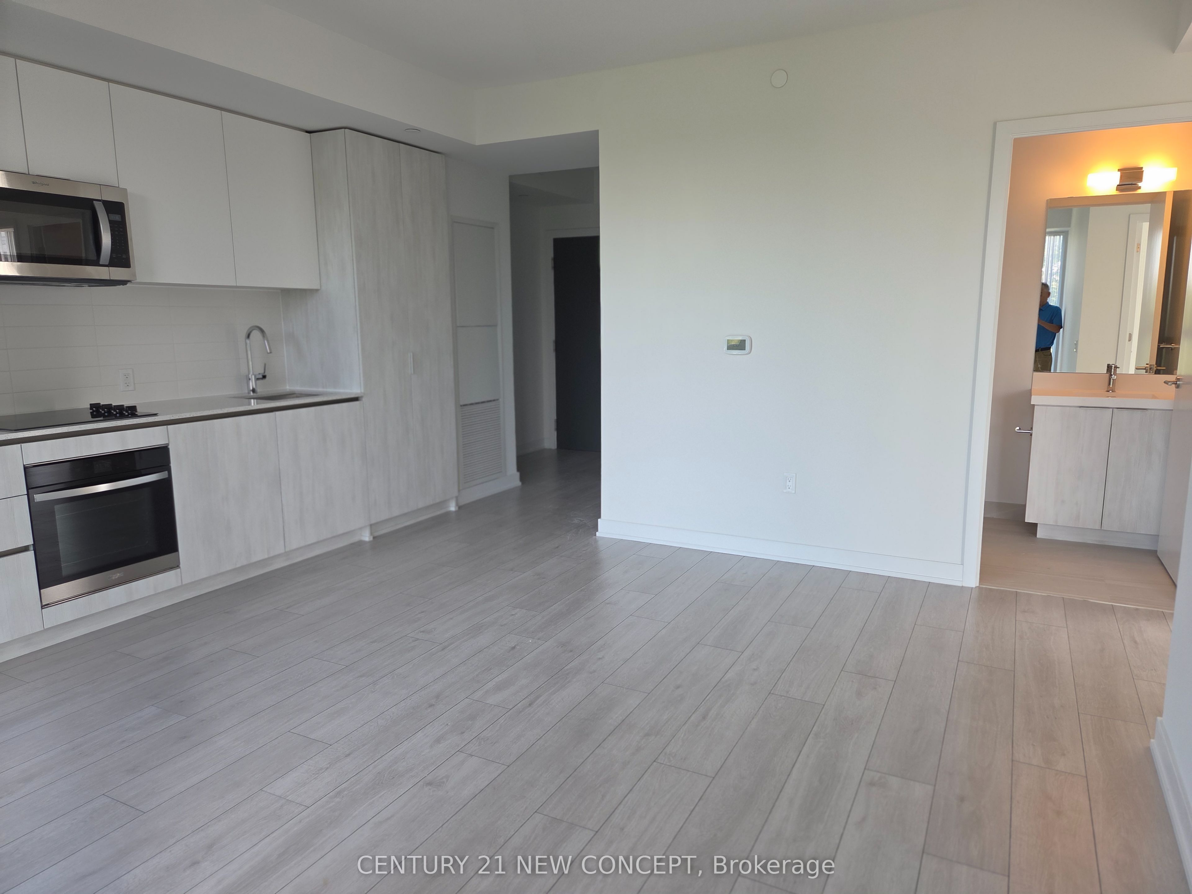 5858 Yonge Street 323, Toronto, ON M2M 0C6 photo 4