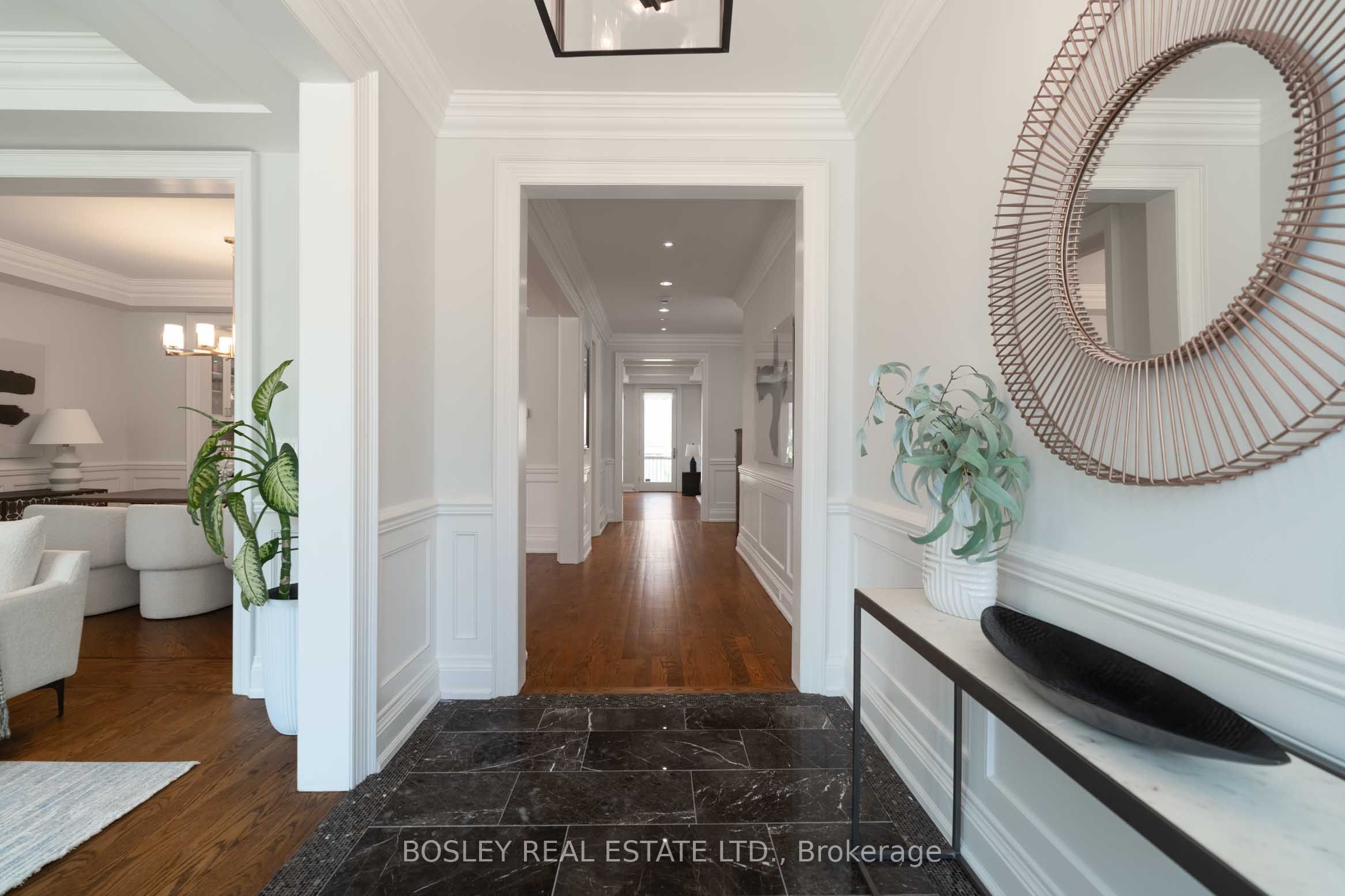 61 Rykert Crescent, Toronto, ON M4G 2T2 photo 3