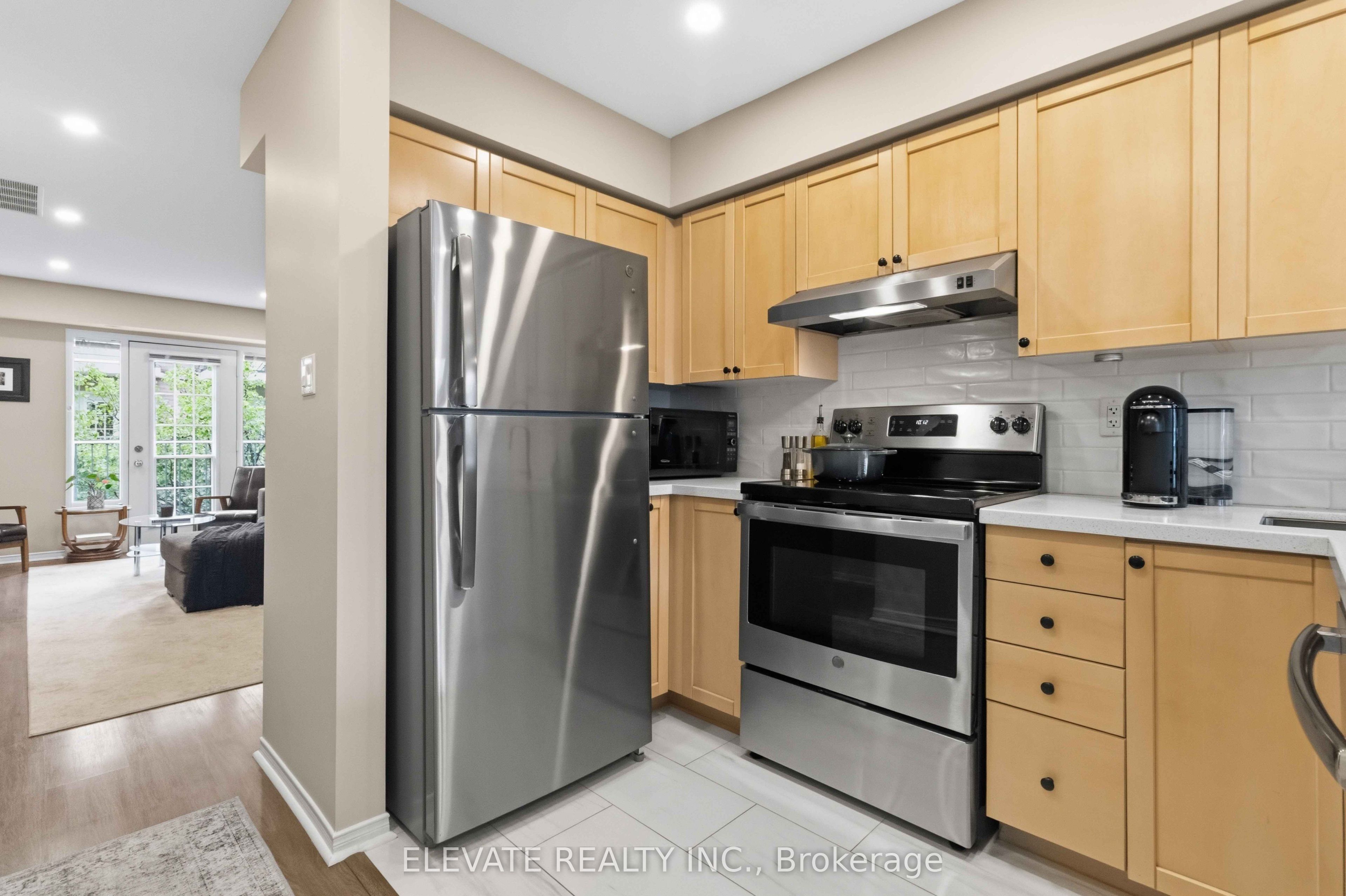 50 Merchant Lane 207, Toronto, ON M6P 4J6 photo 5