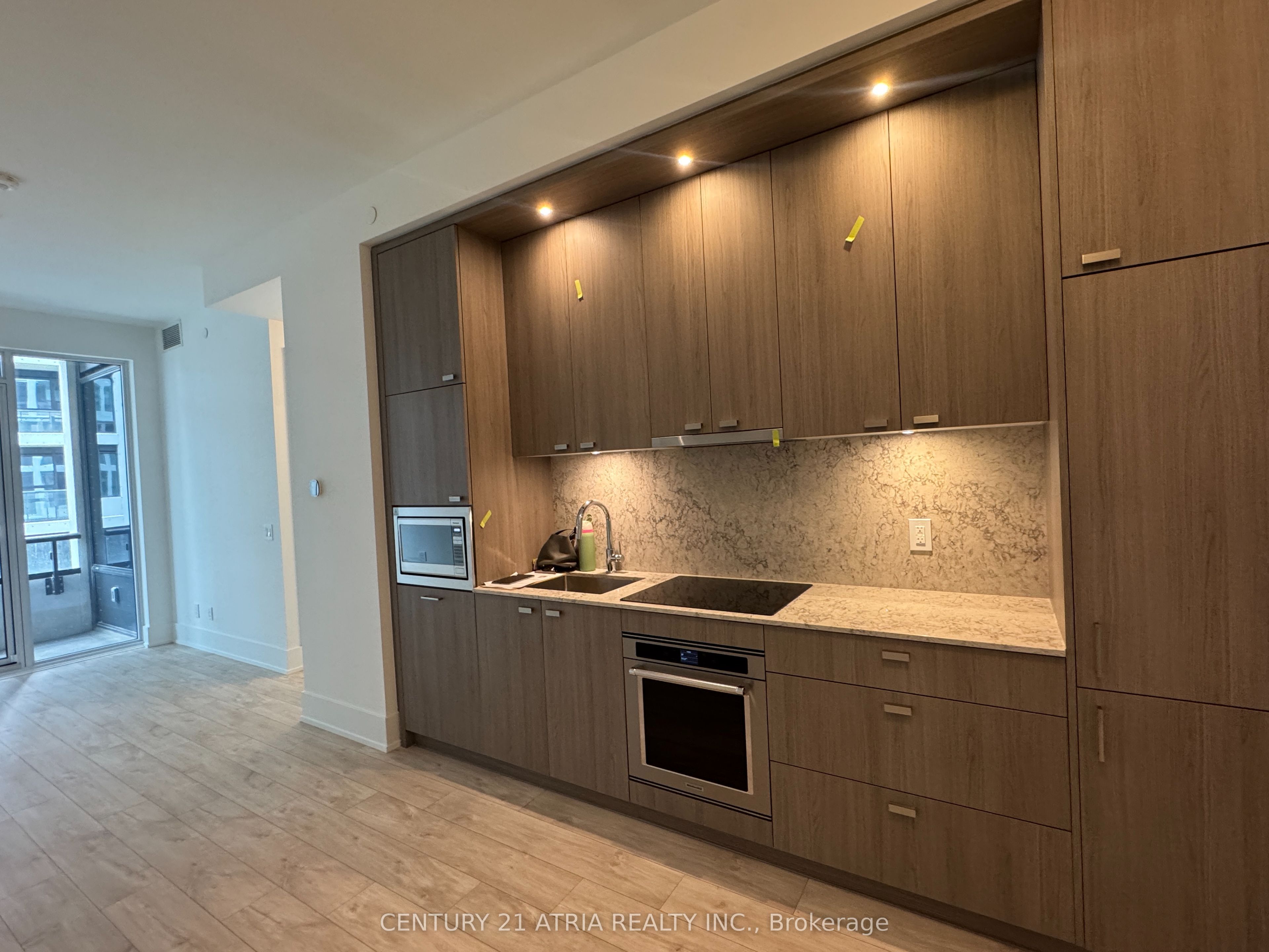 115 Denison Avenue 402, Toronto, ON M5T 2N1 photo 4