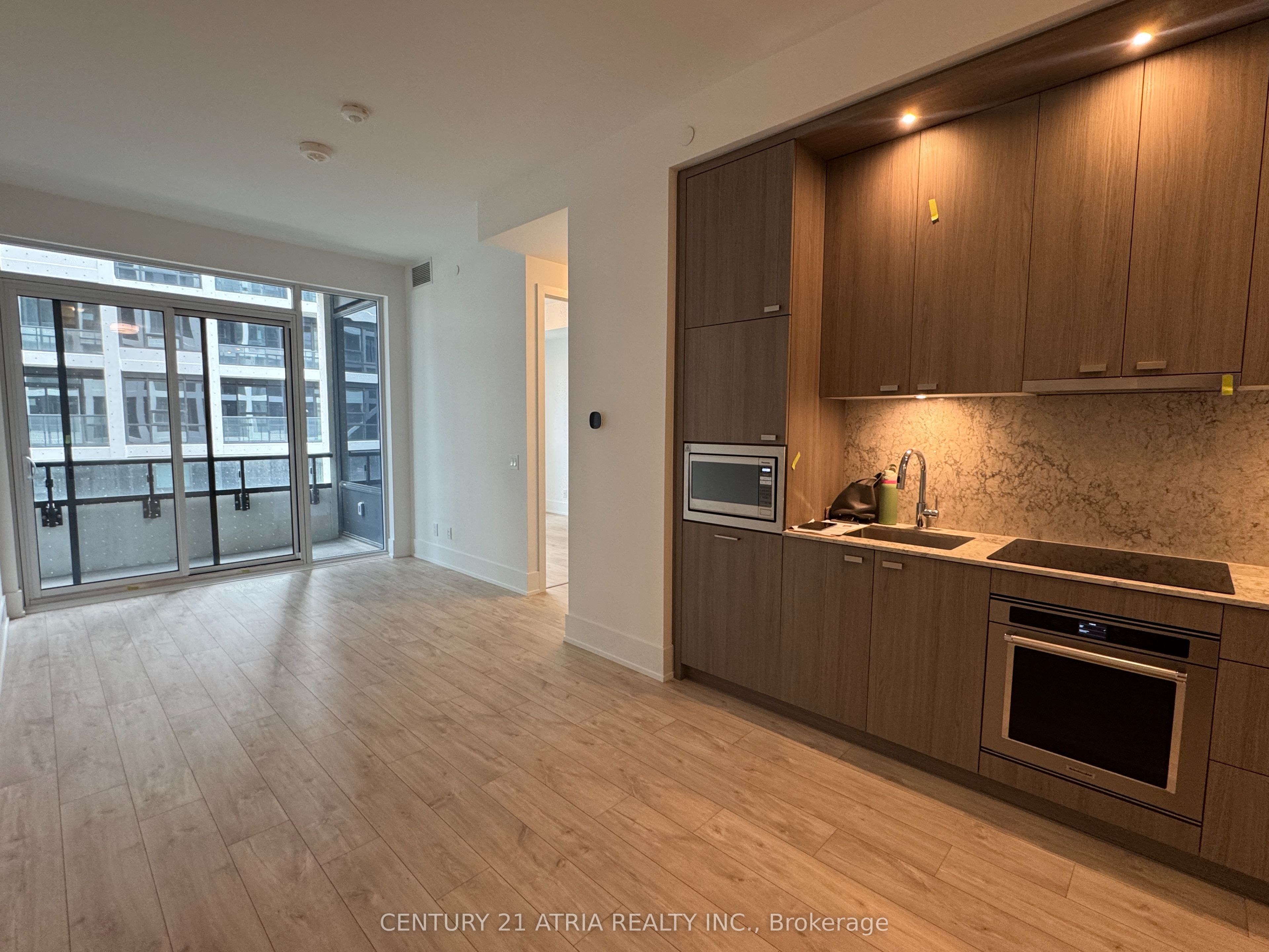115 Denison Avenue 402, Toronto, ON M5T 2N1 photo 5